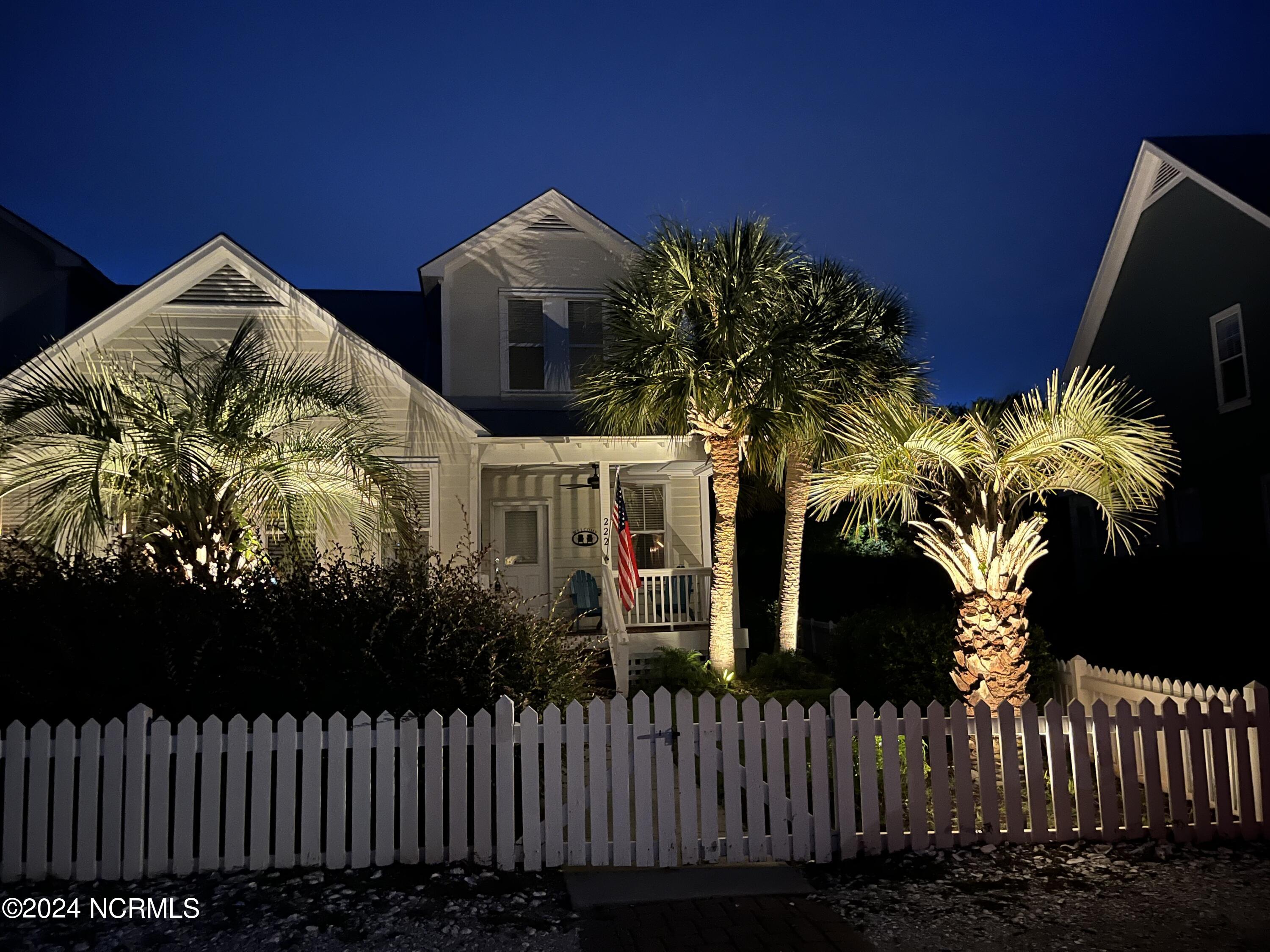 222 Silver Sloop Way