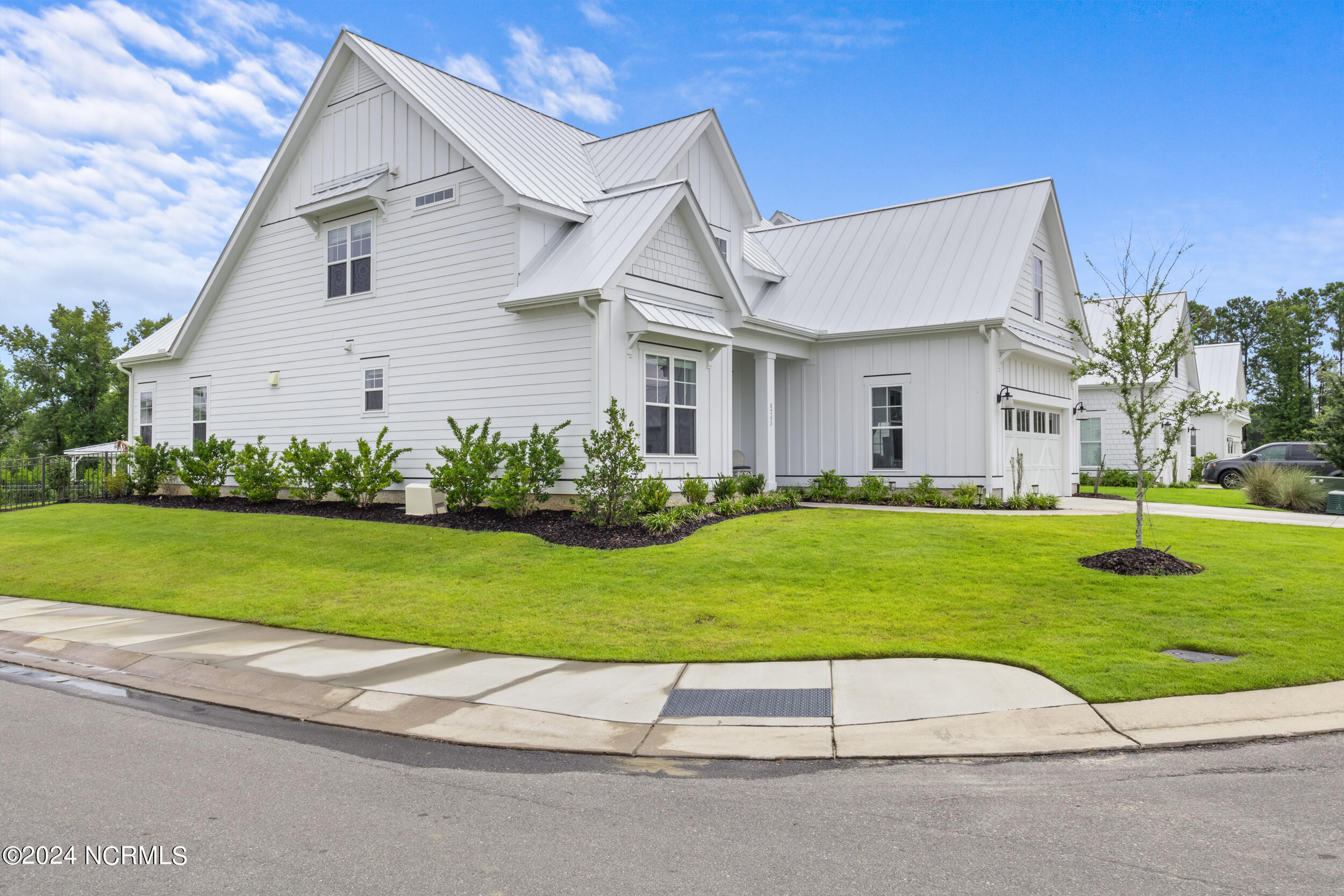 8205 Moss Bridge Court