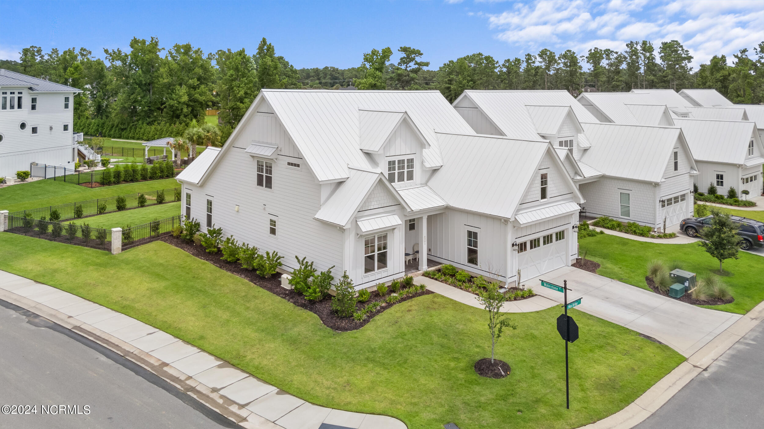 8205 Moss Bridge Court