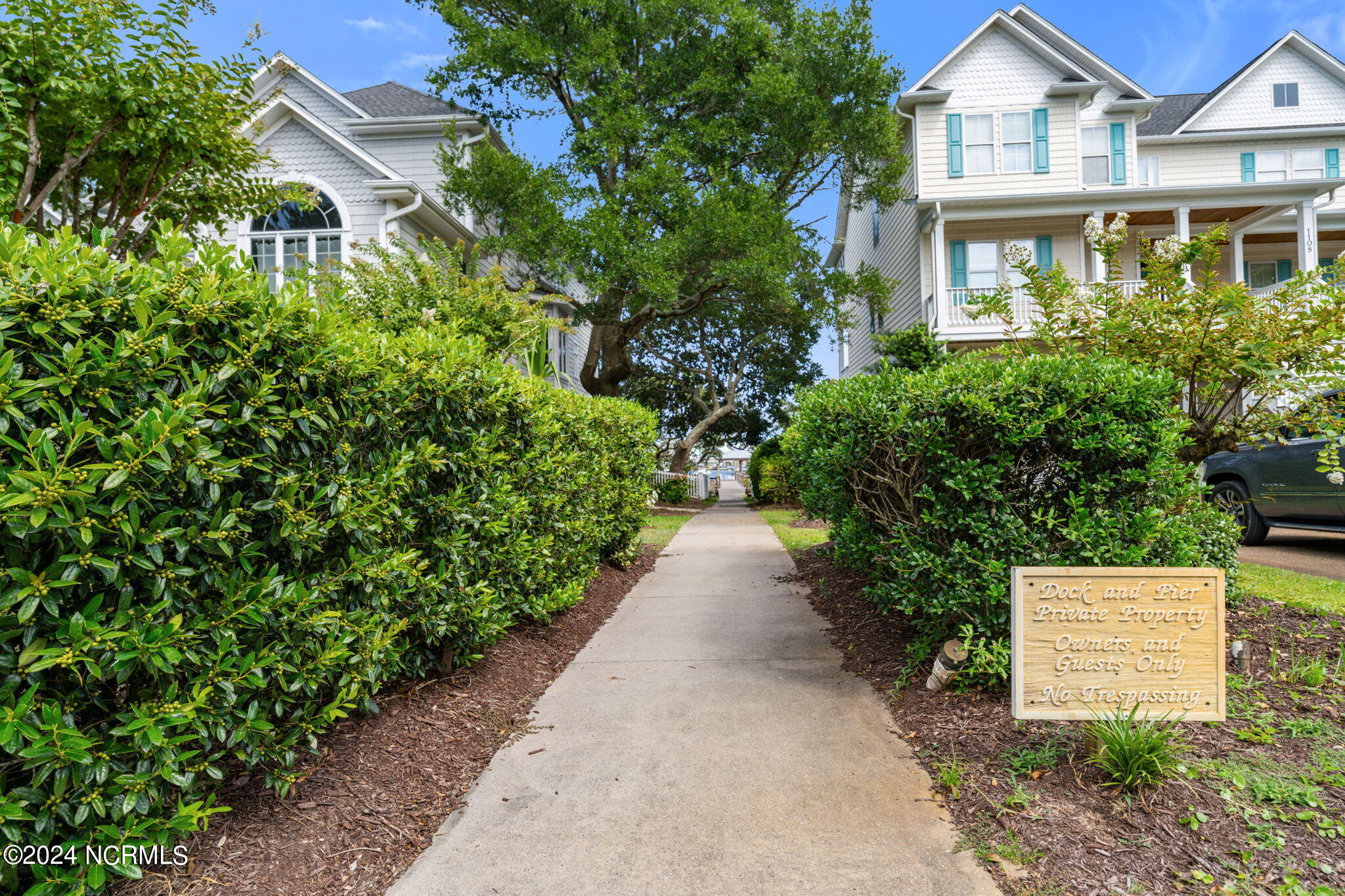 1111 Merchant Lane