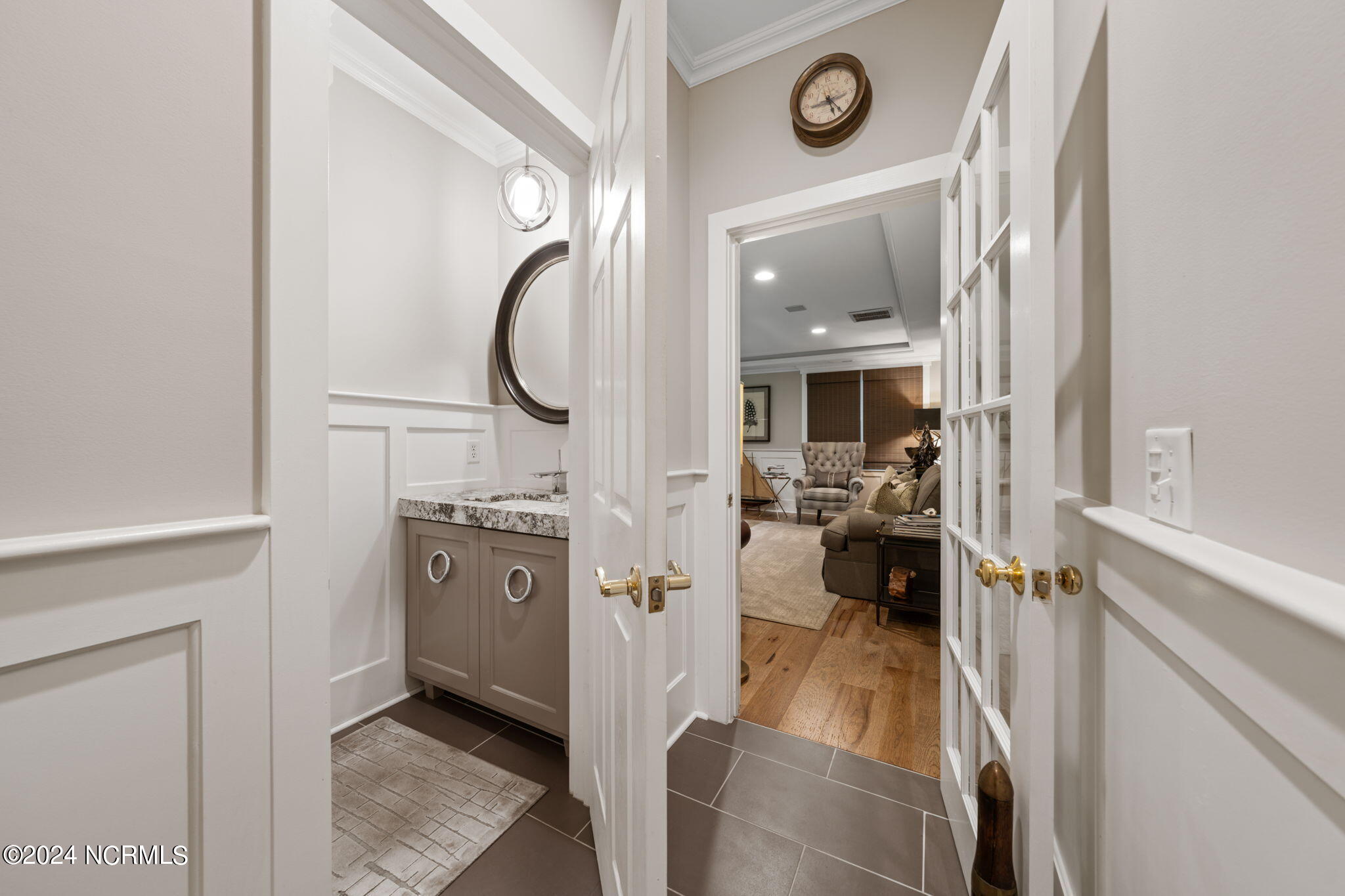 1111 Merchant Lane