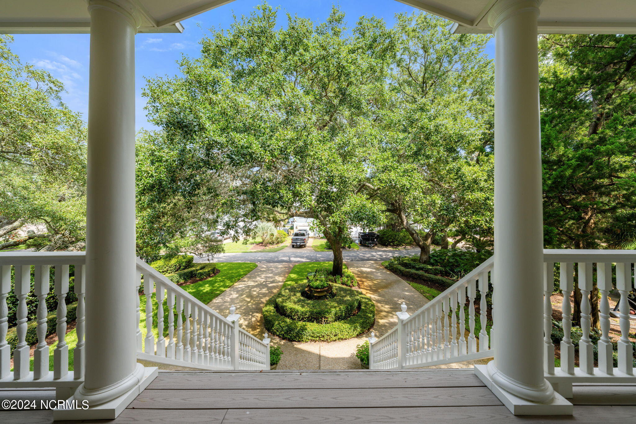 1111 Merchant Lane