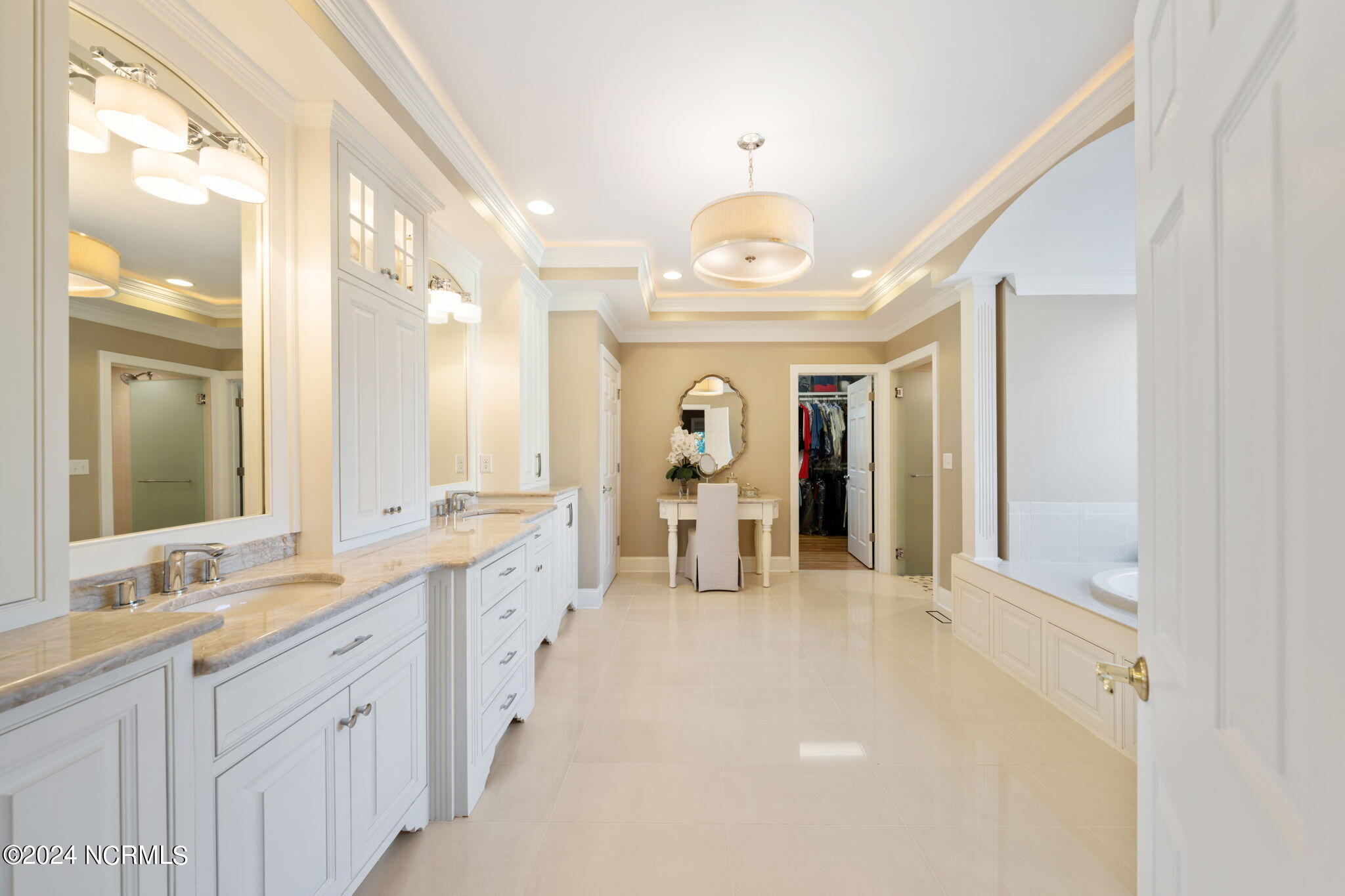 1111 Merchant Lane