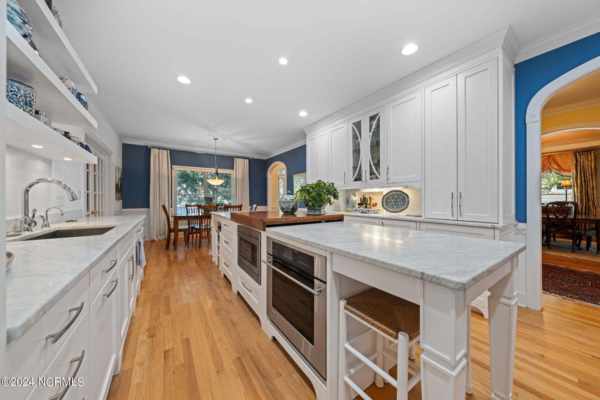 1111 Merchant Lane