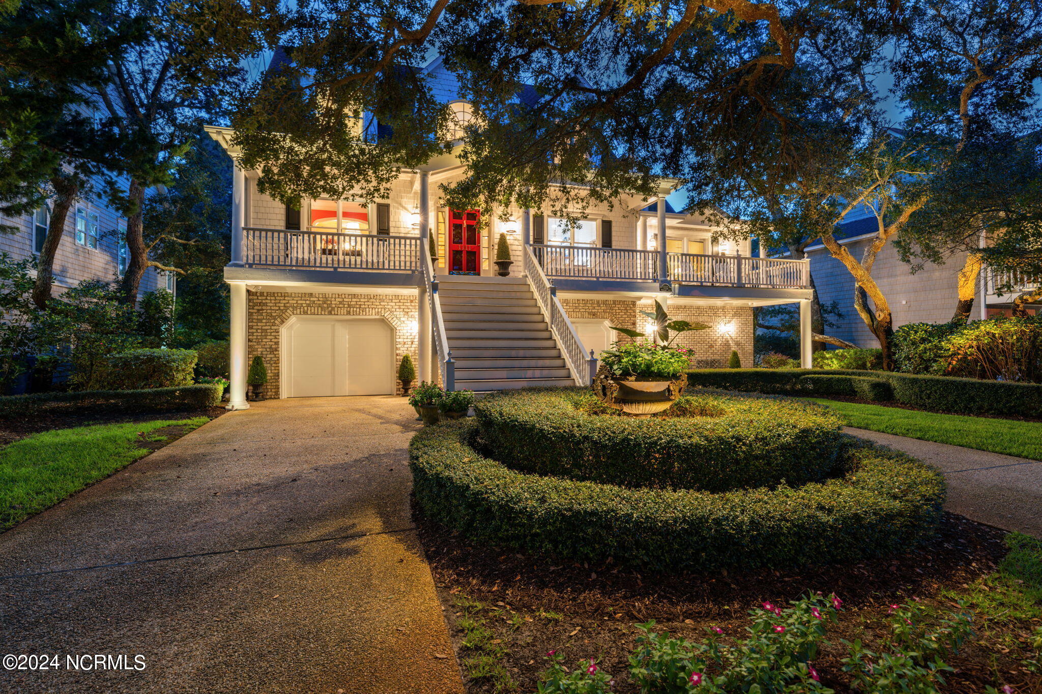 1111 Merchant Lane