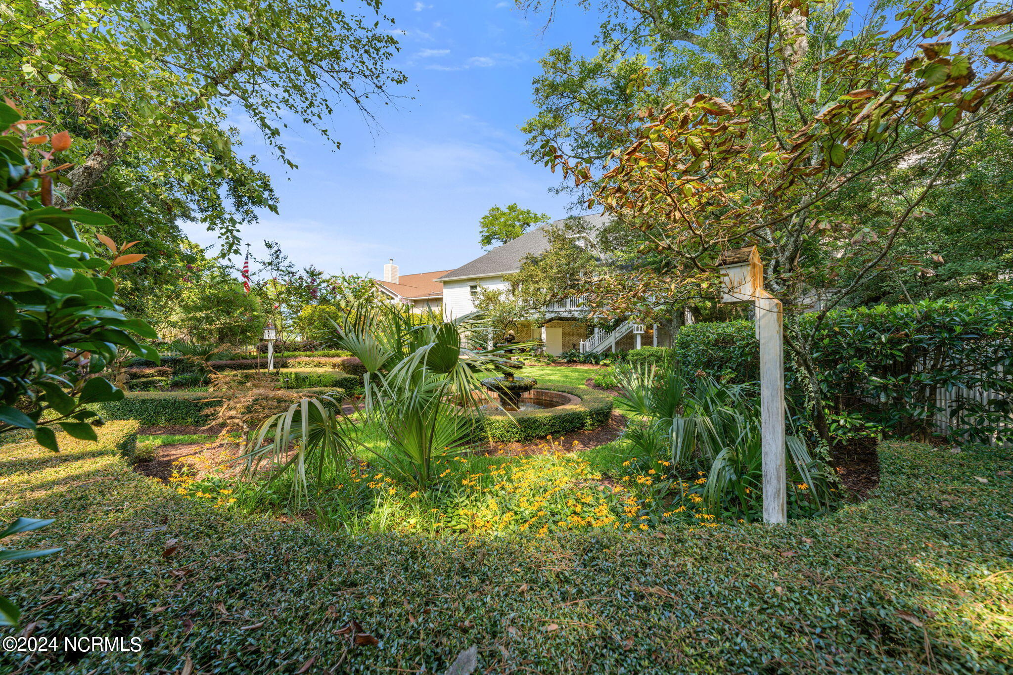 1111 Merchant Lane