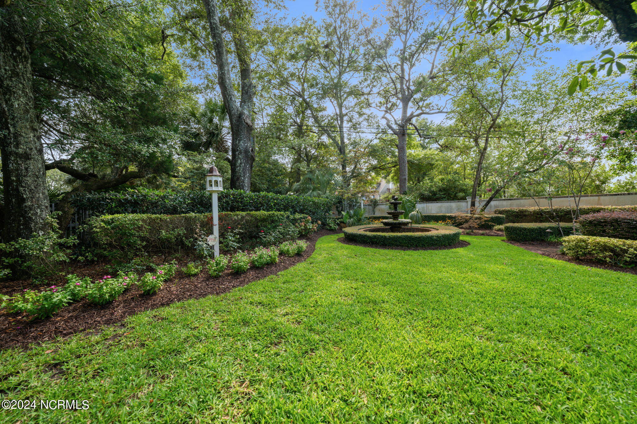 1111 Merchant Lane