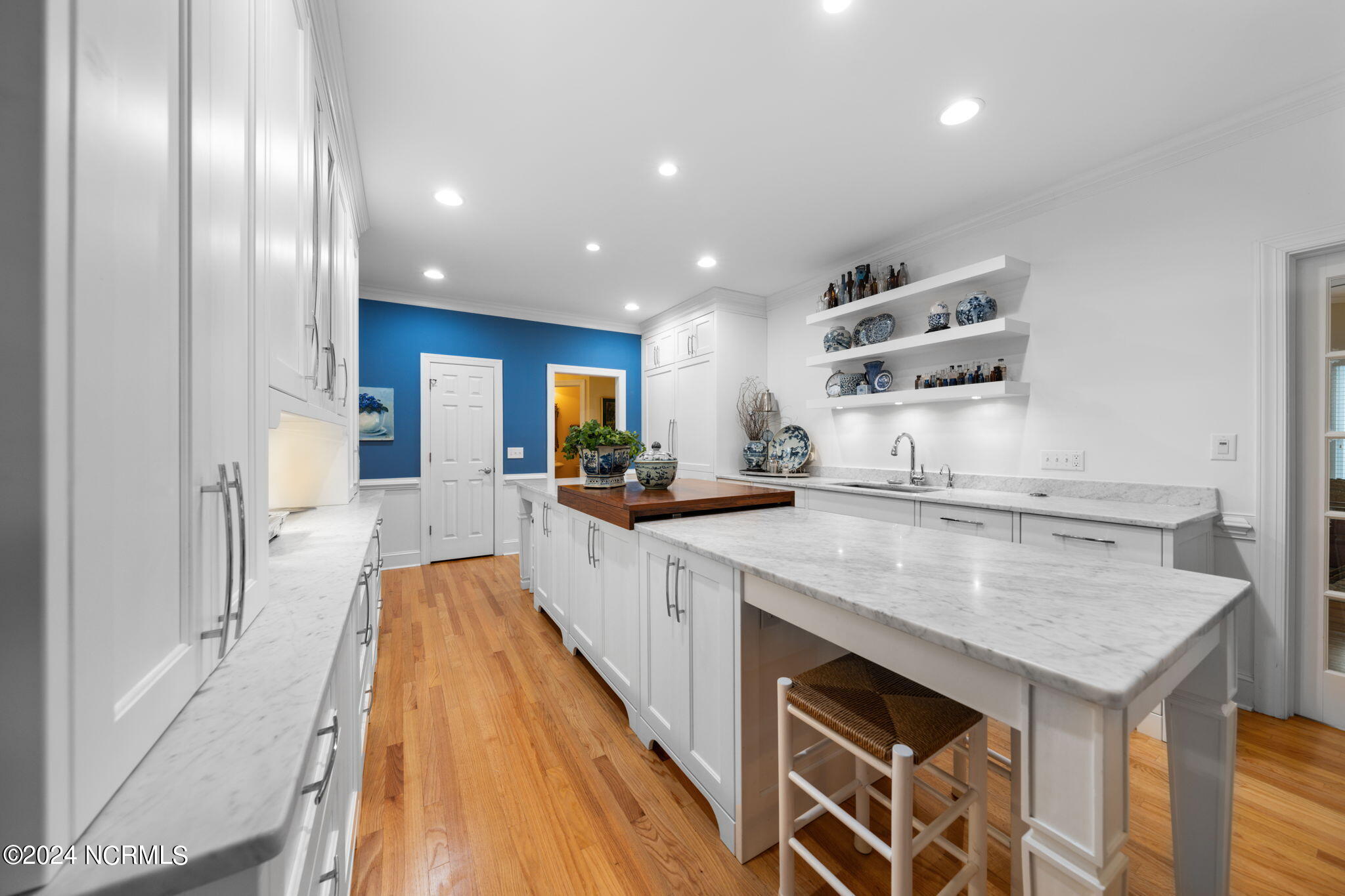 1111 Merchant Lane