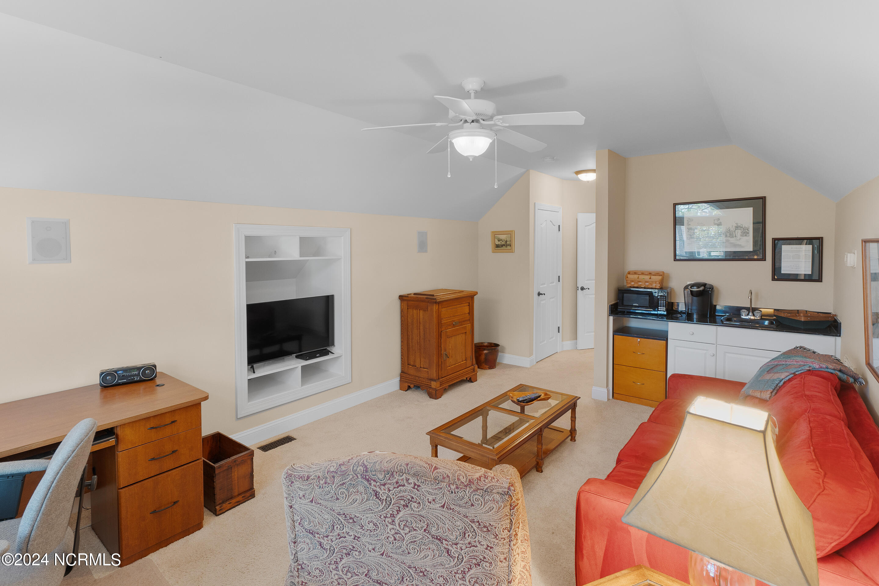 2824 Irwin Drive