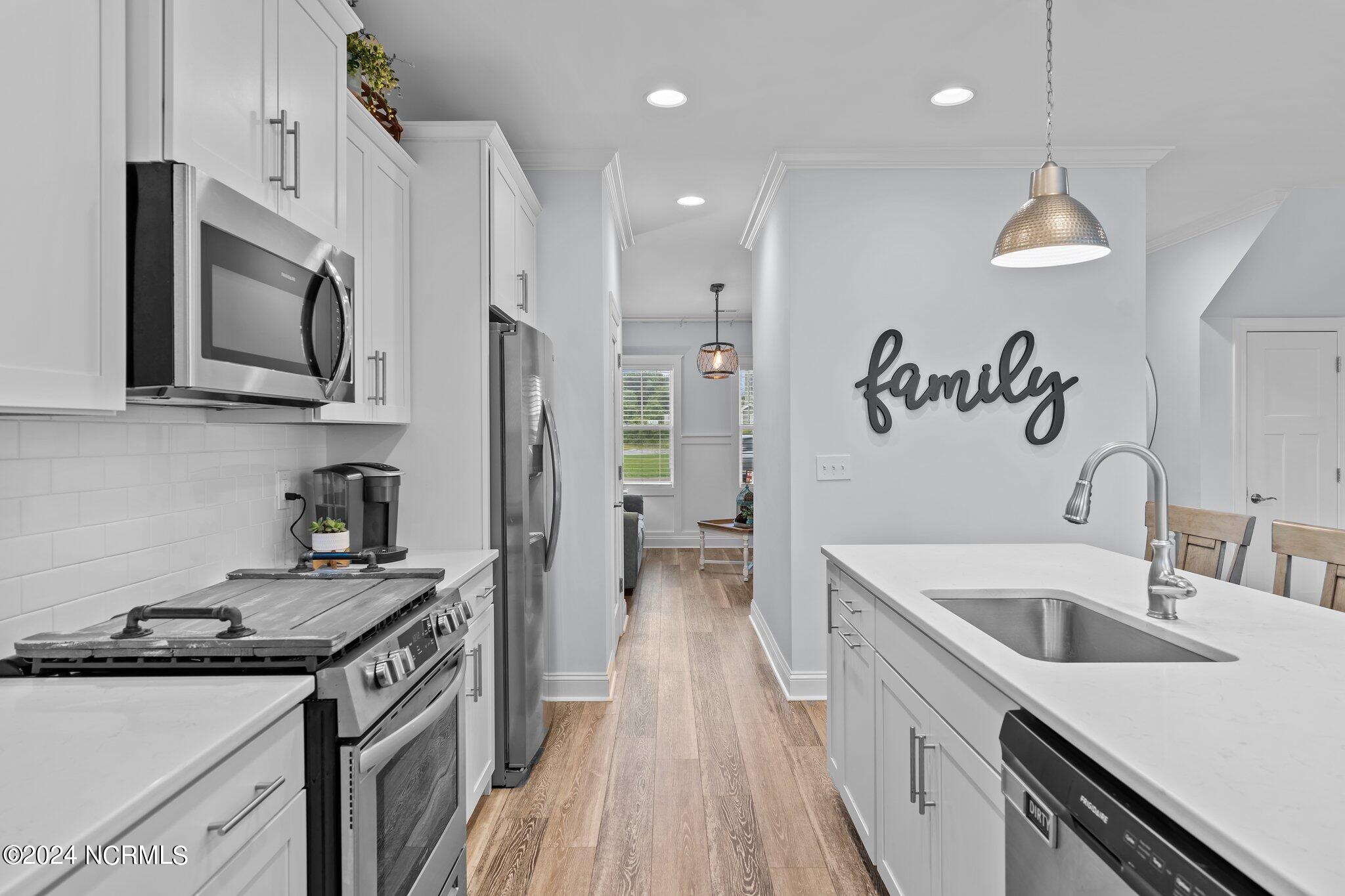 5961 Appomattox Drive