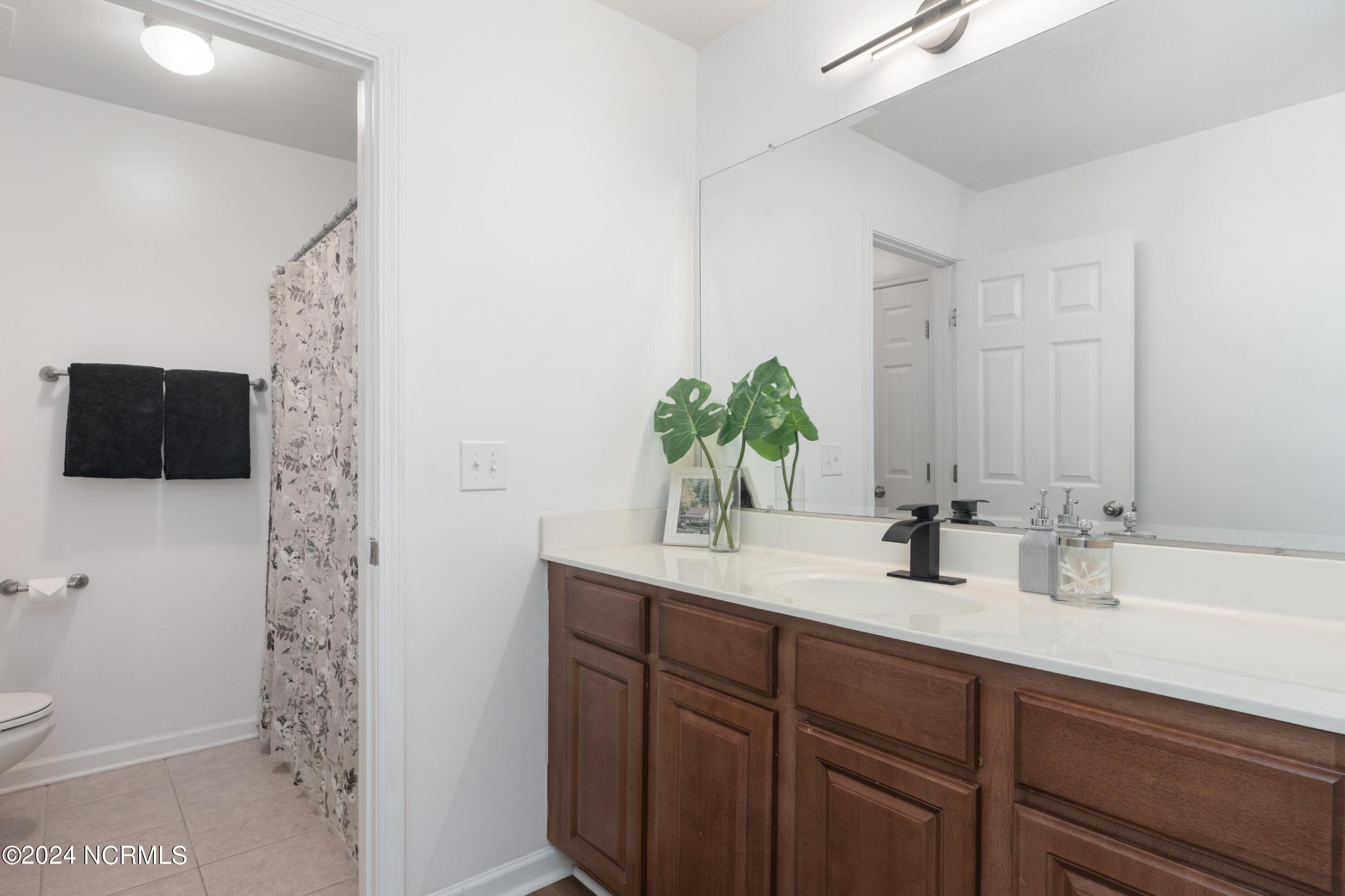 4416 Jay Bird Circle, Unit 202