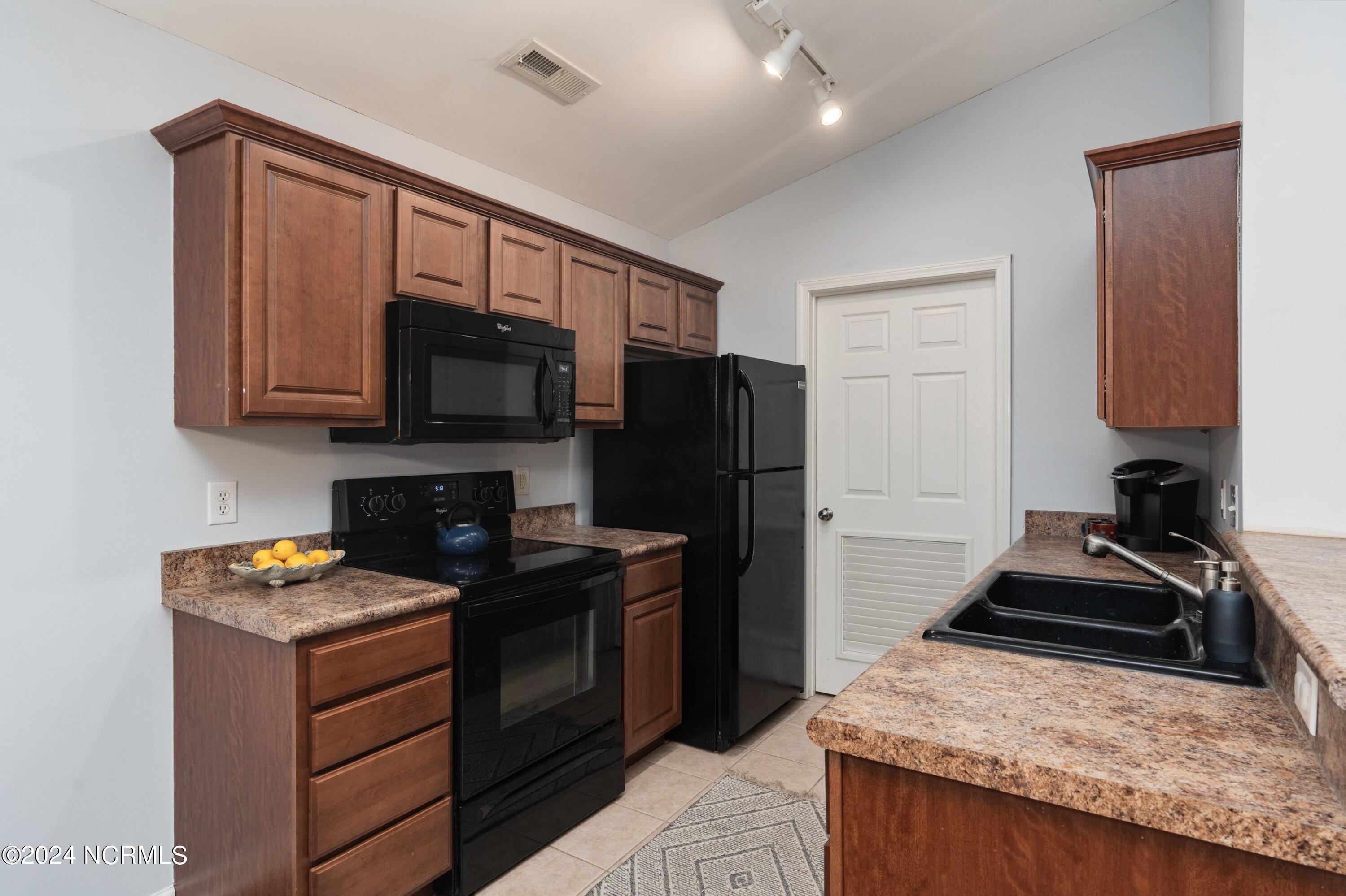 4416 Jay Bird Circle, Unit 202