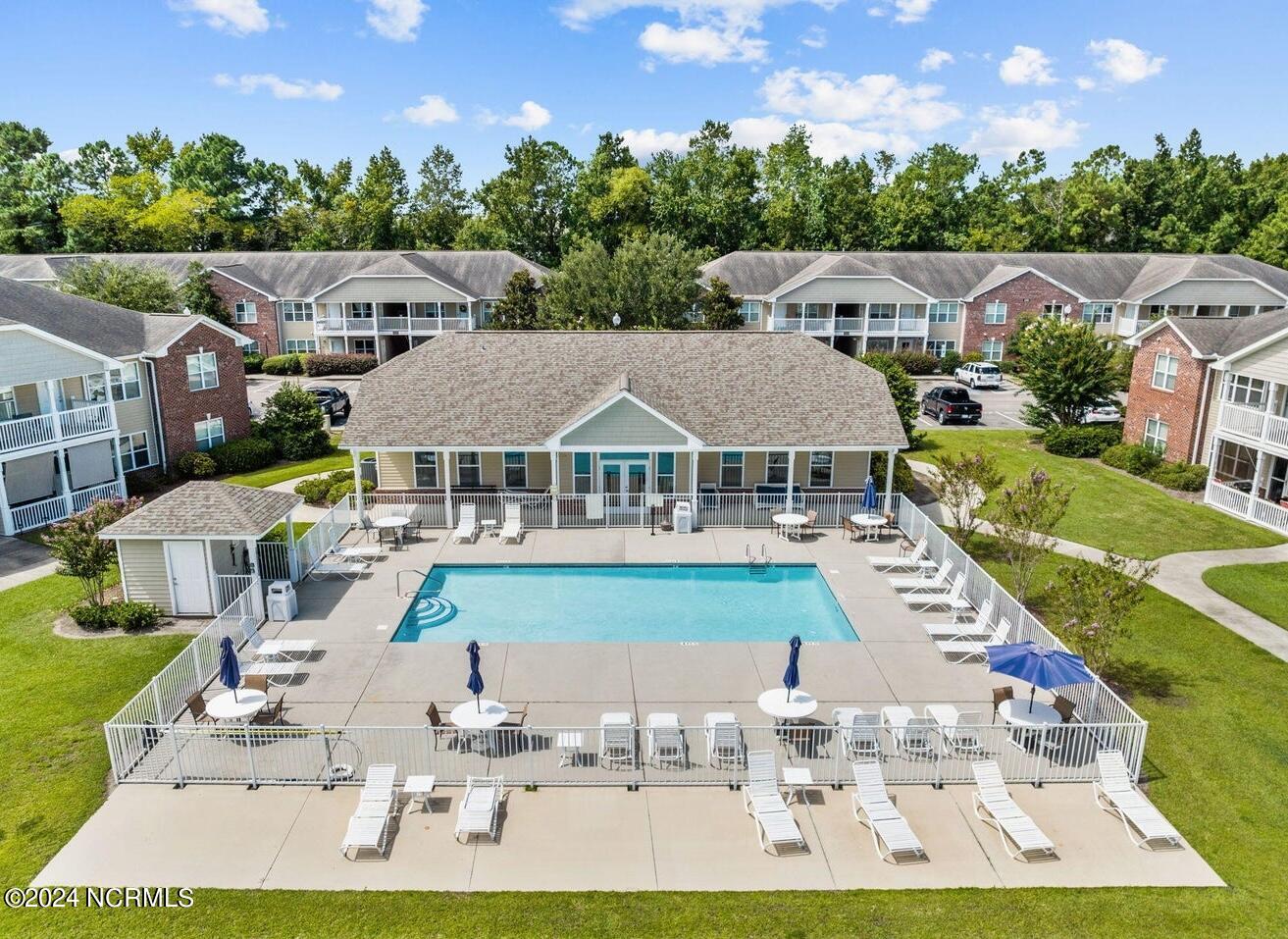 4416 Jay Bird Circle, Unit 202