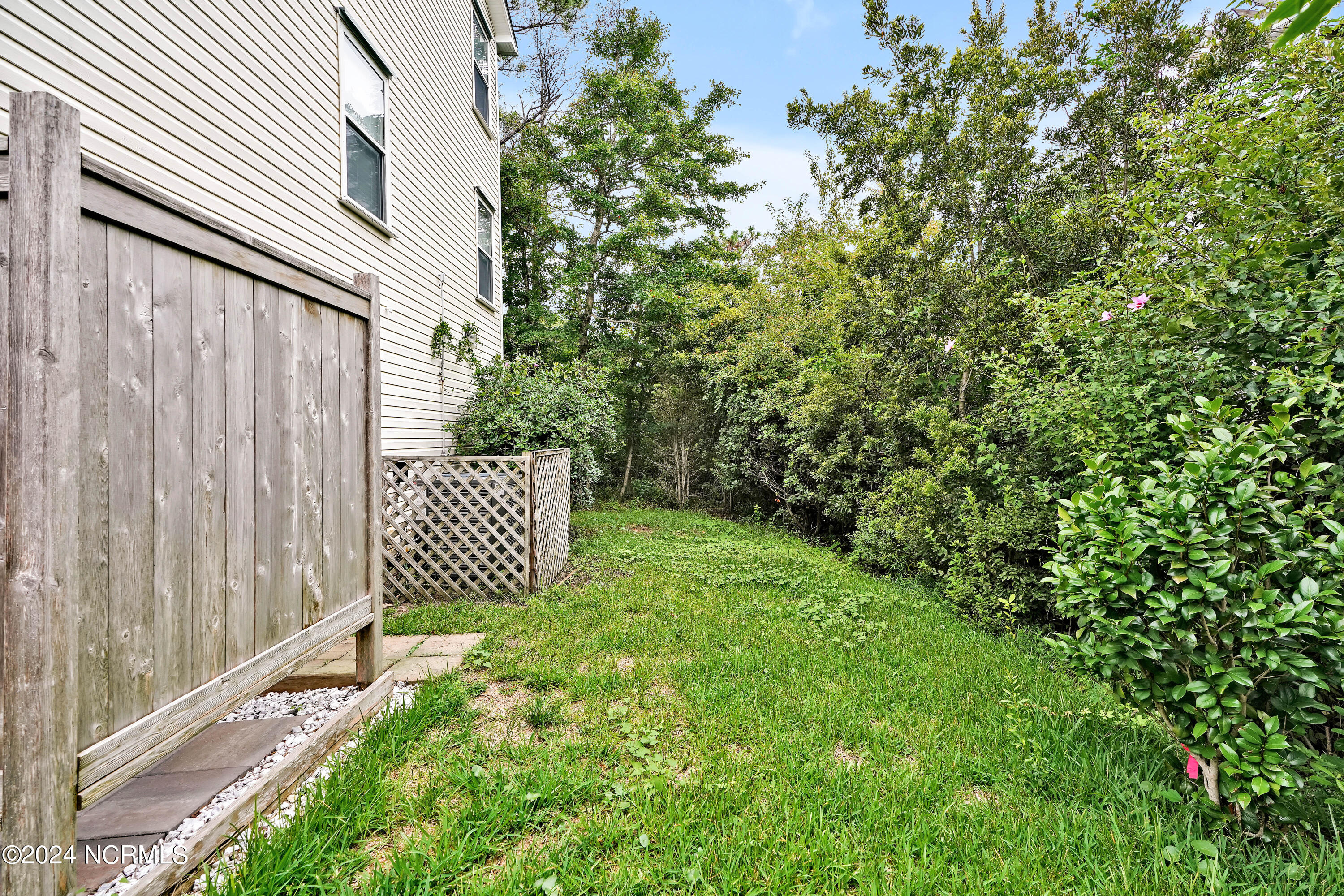 306 Seafarer Drive