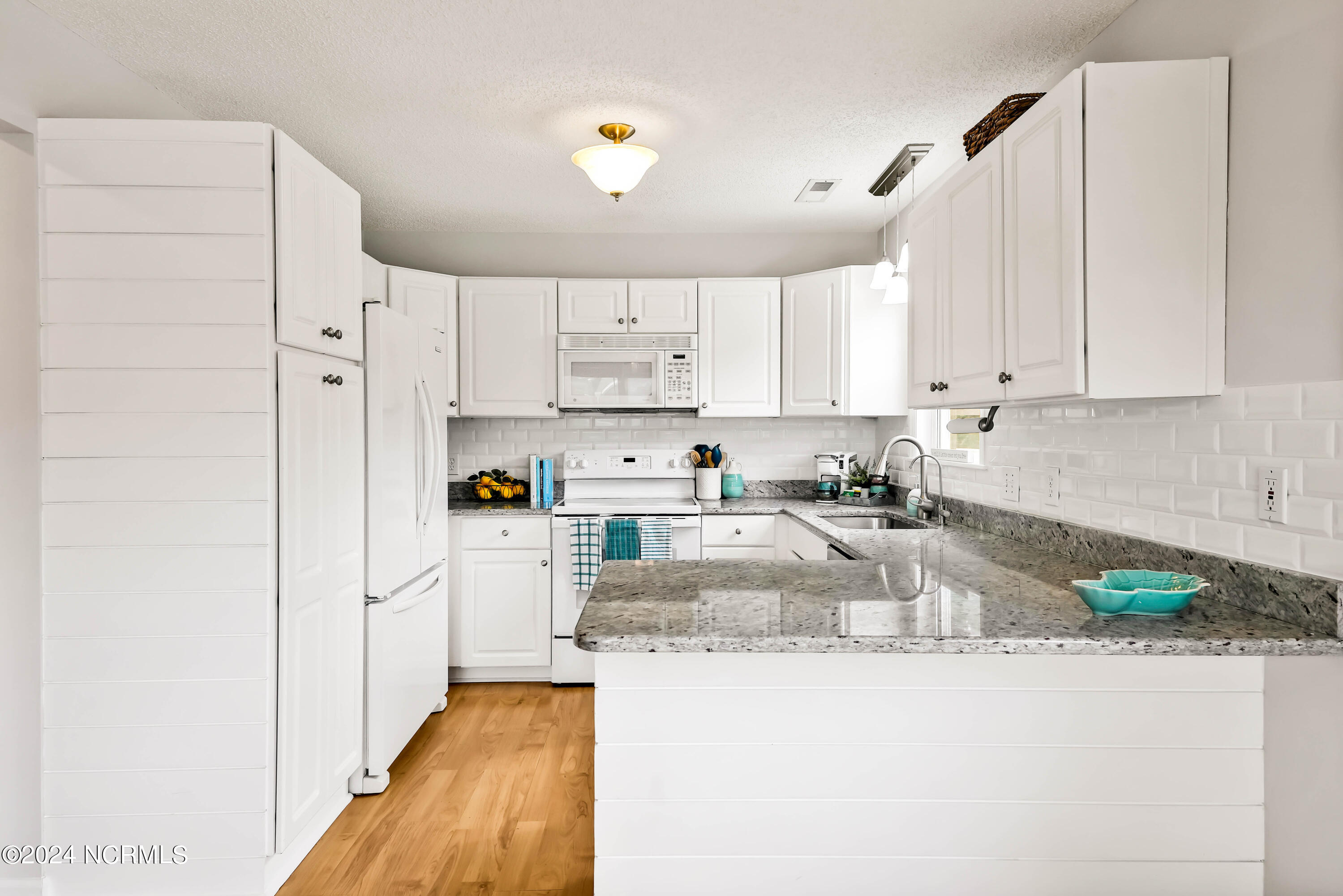 306 Seafarer Drive