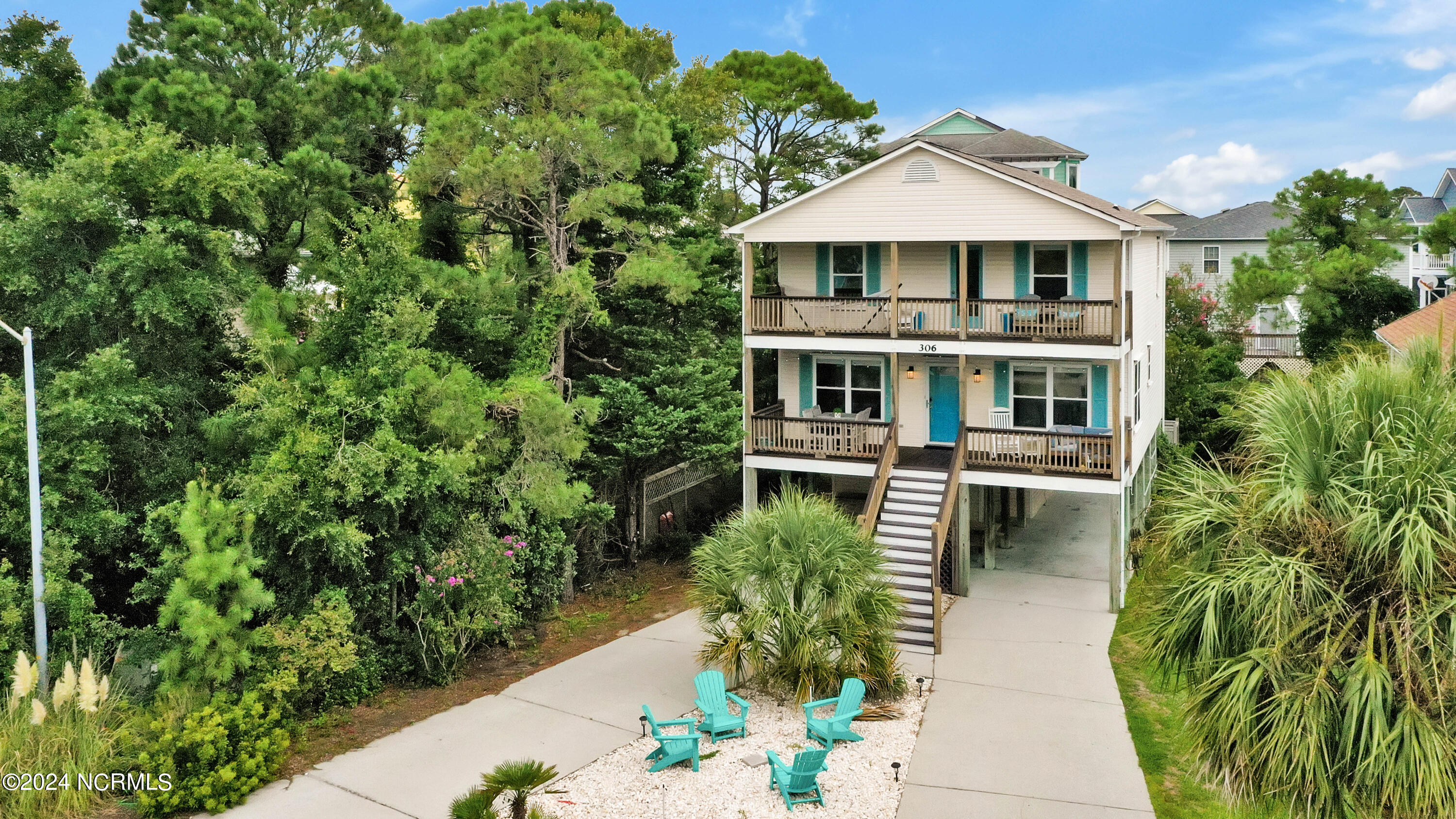 306 Seafarer Drive