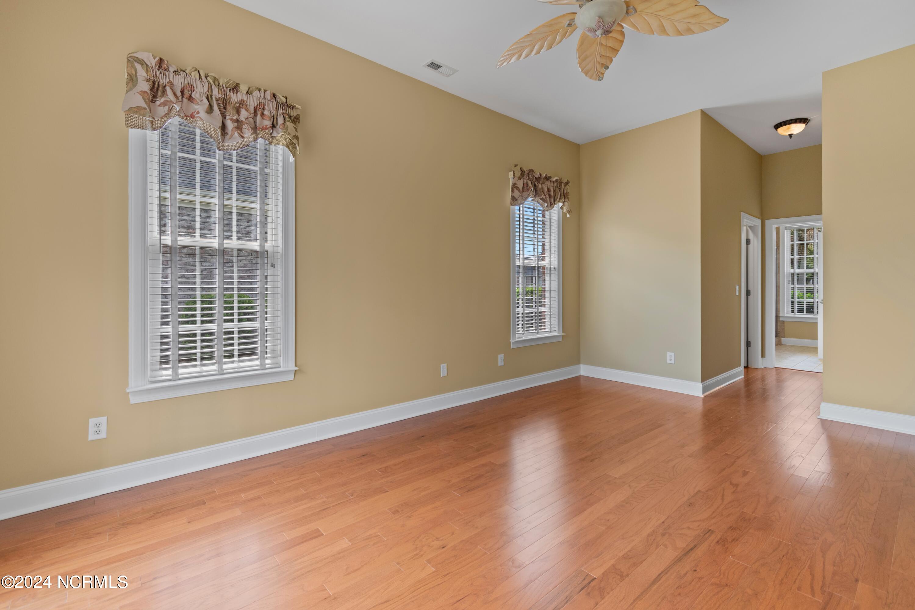 1207 Atrium Way