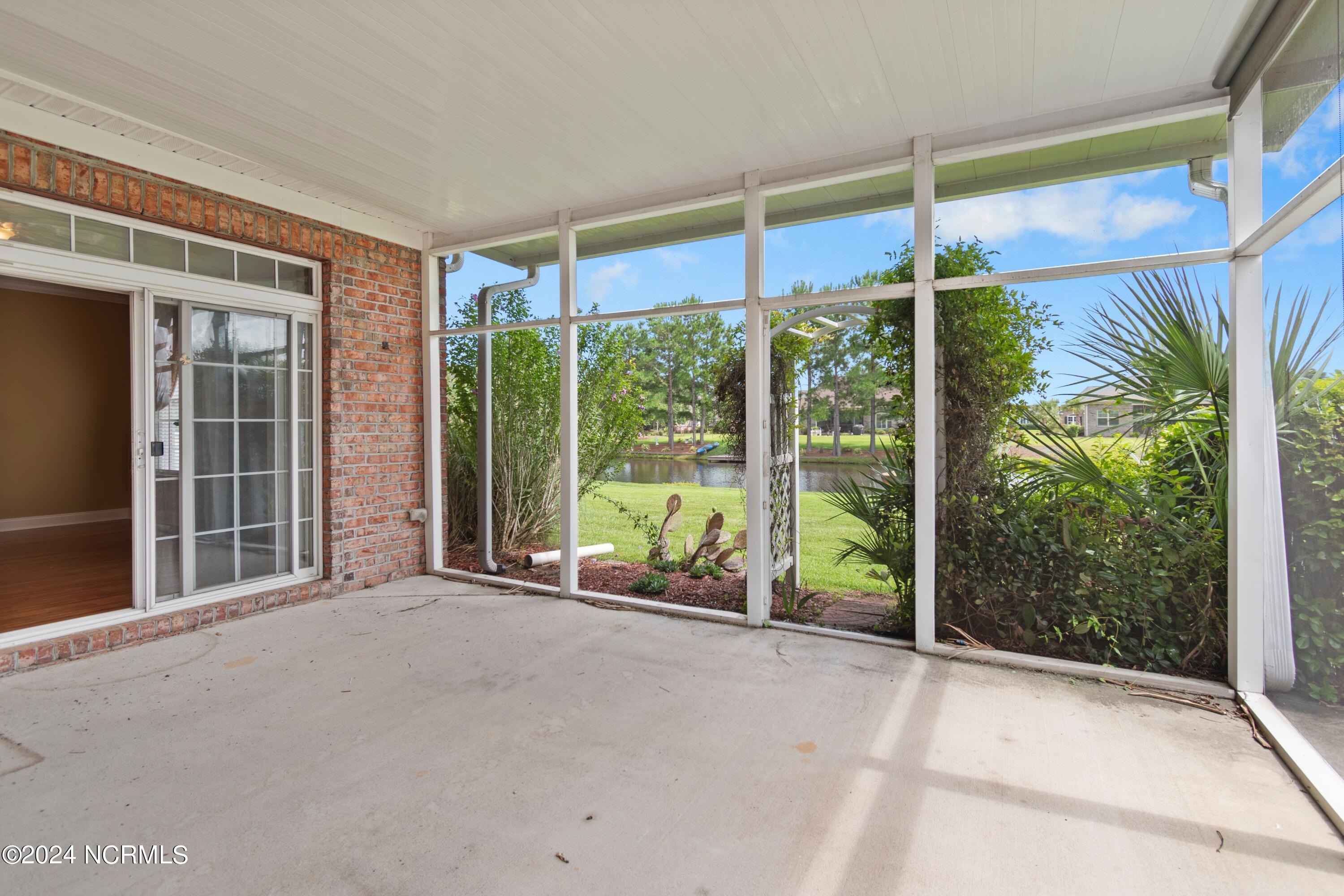 1207 Atrium Way
