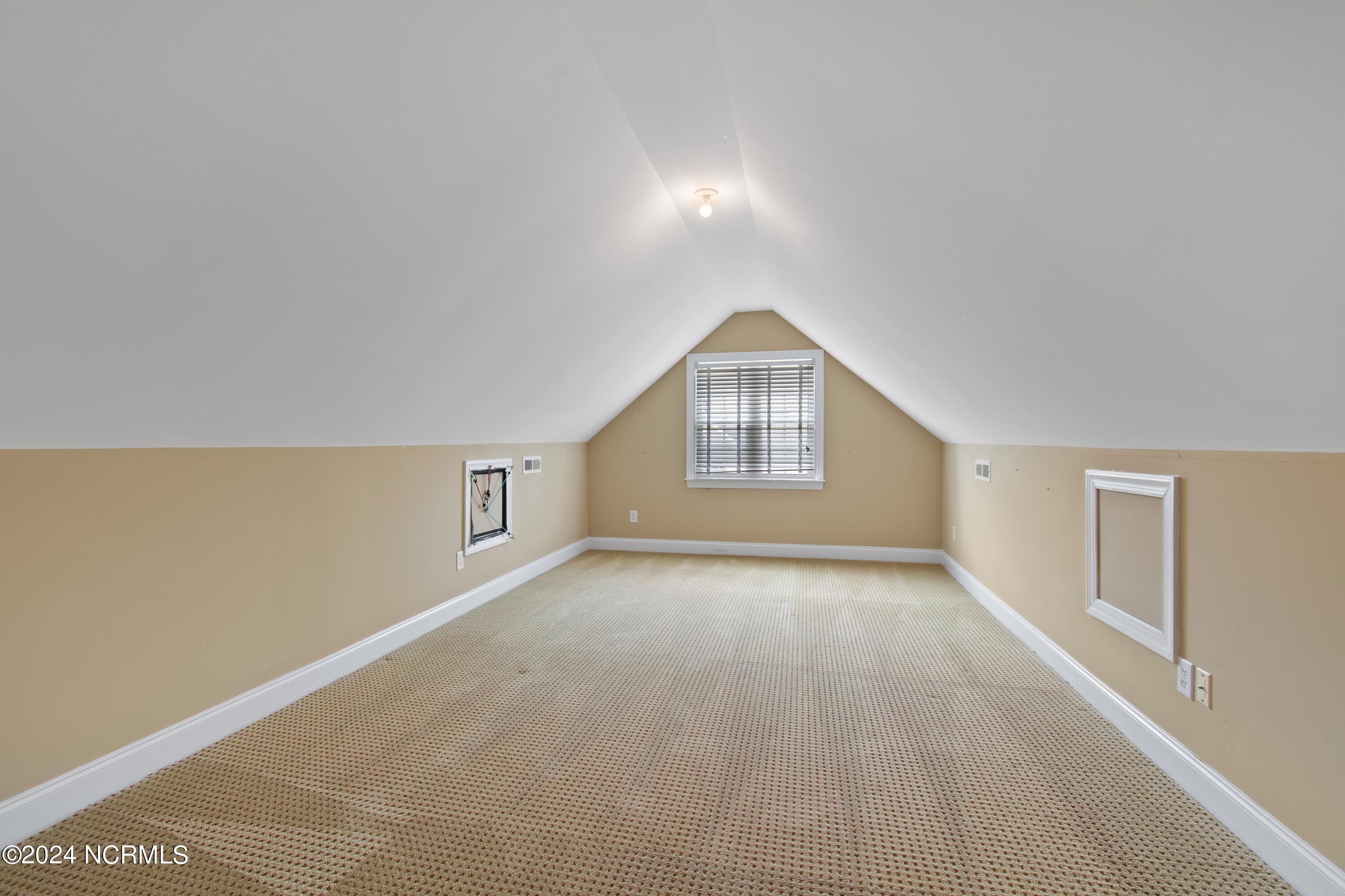 1207 Atrium Way