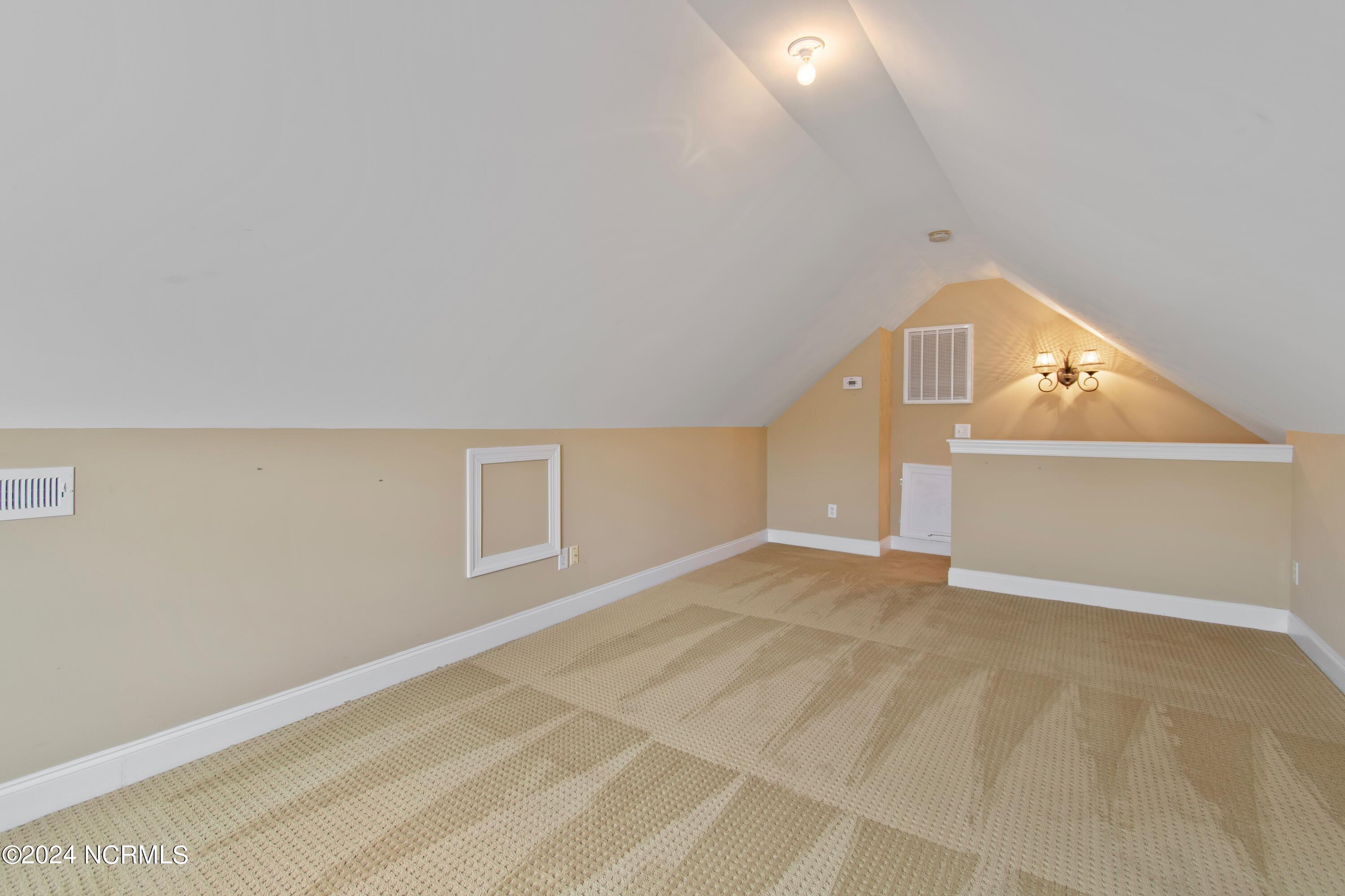 1207 Atrium Way