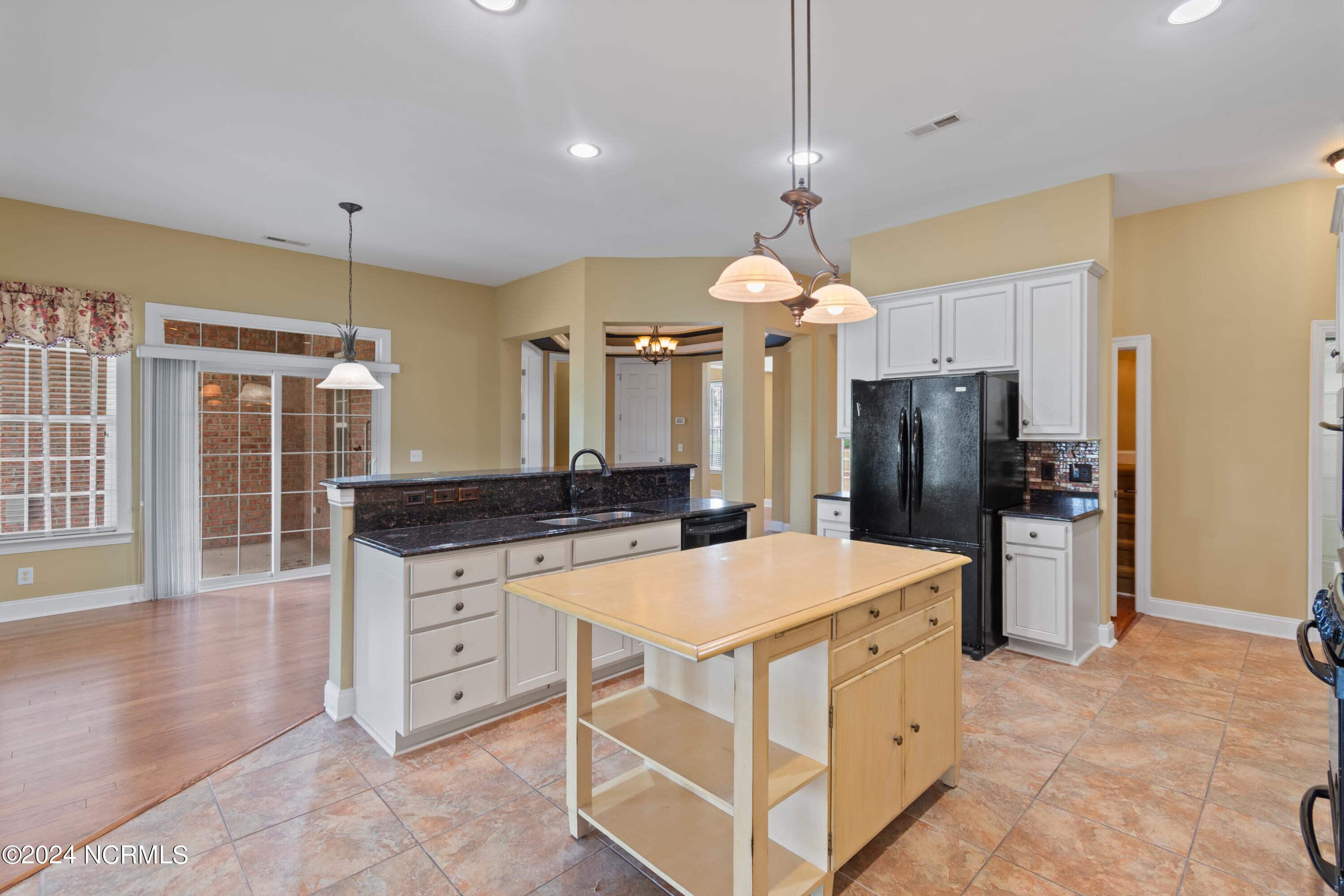 1207 Atrium Way