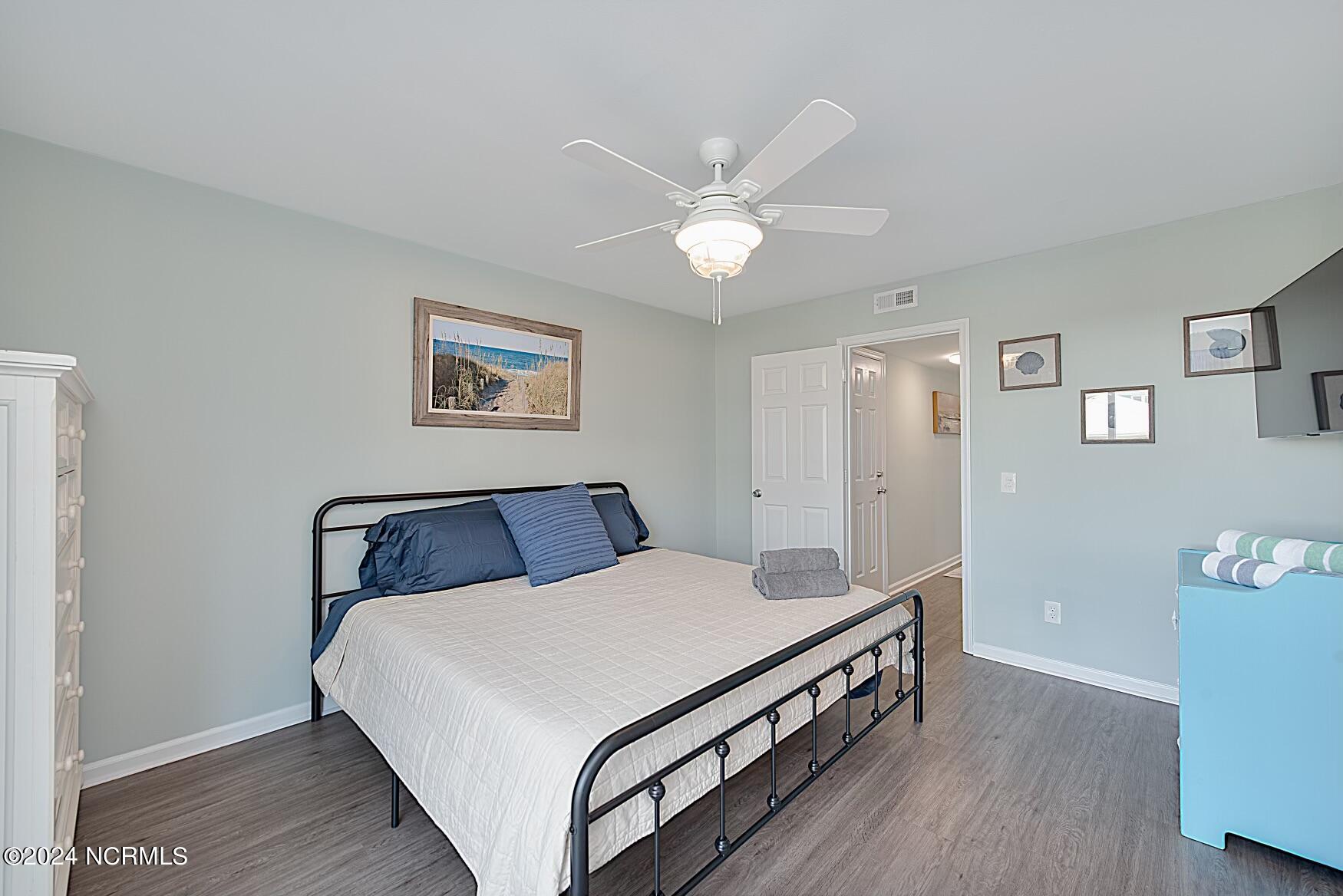 1609 Carolina Beach Avenue N 1