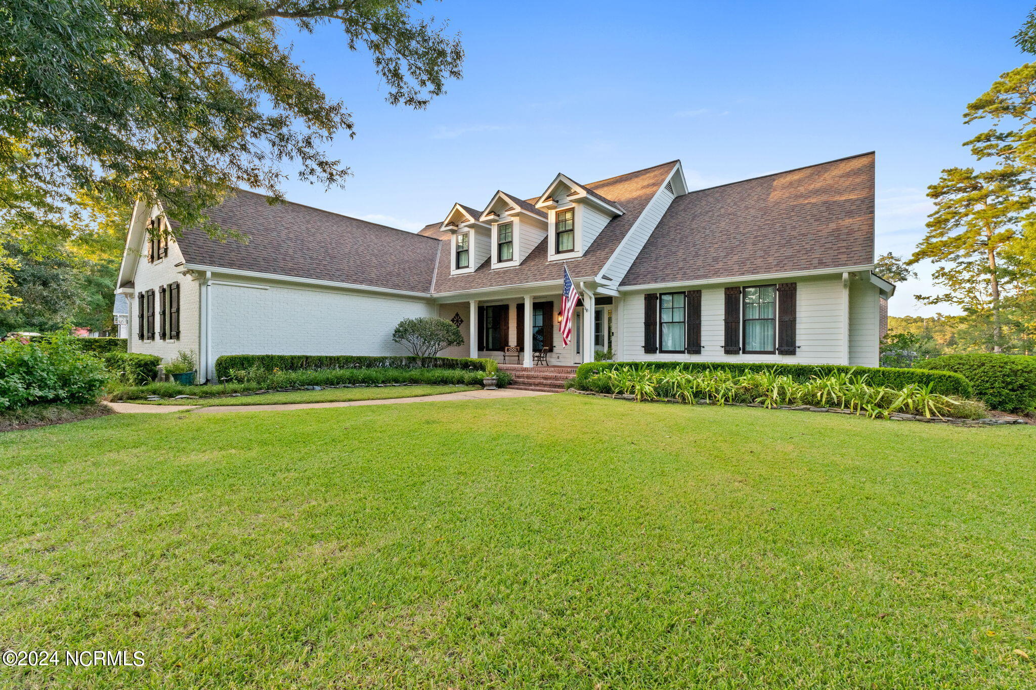 1605 Softwind Way