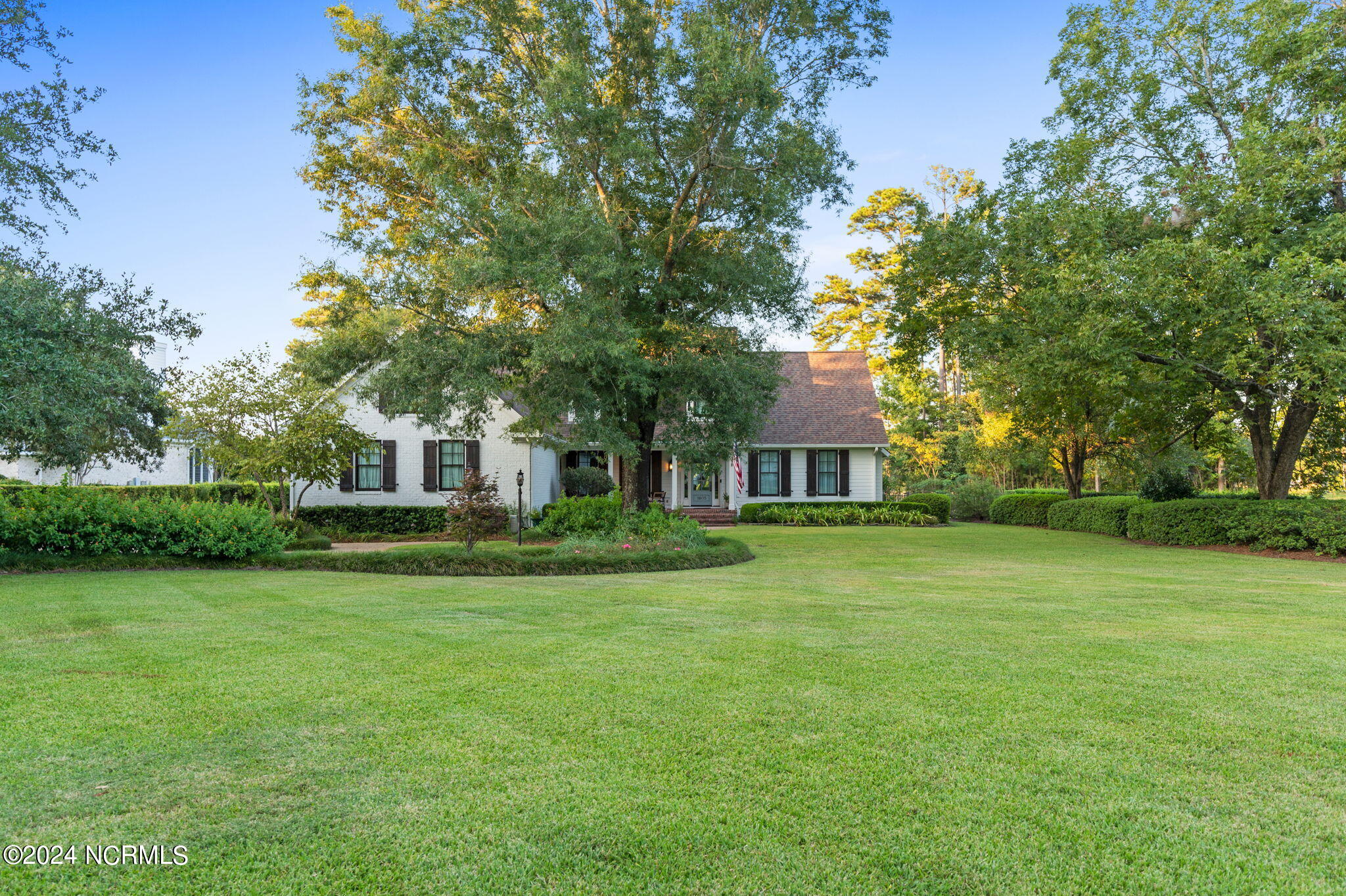 1605 Softwind Way