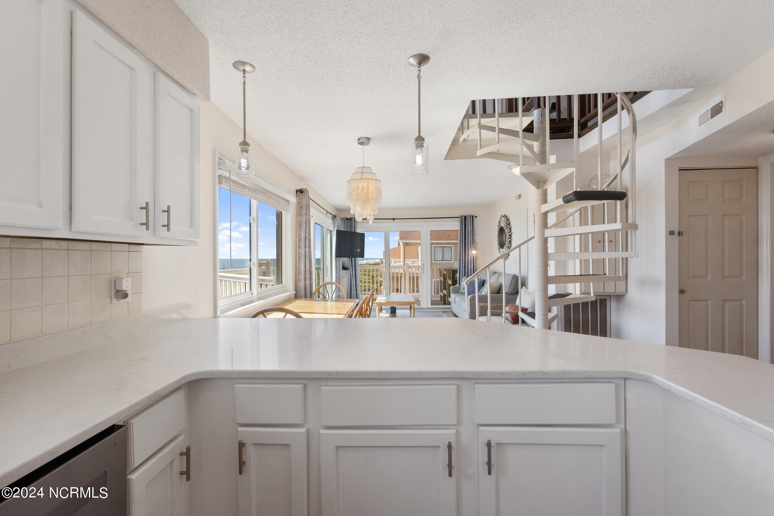 1101 Lake Park Boulevard S, A32