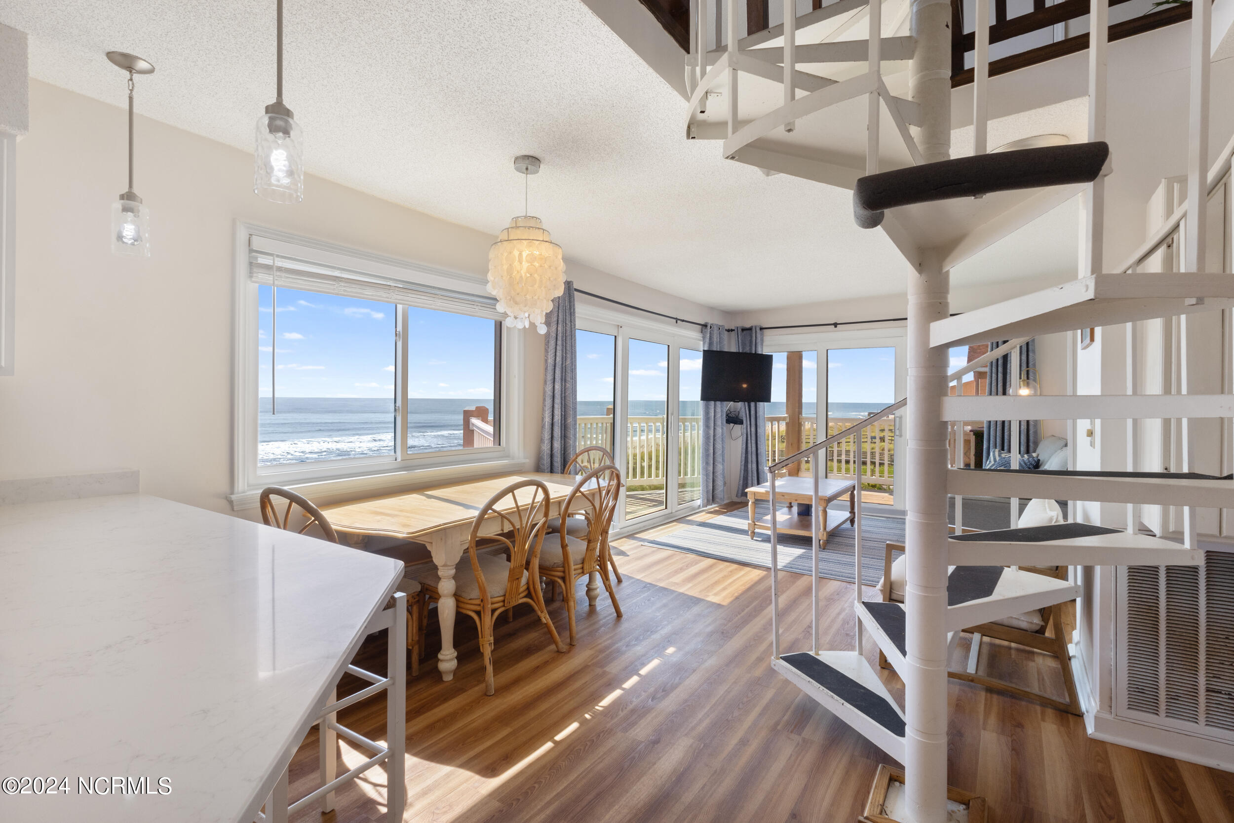 1101 Lake Park Boulevard S, A32