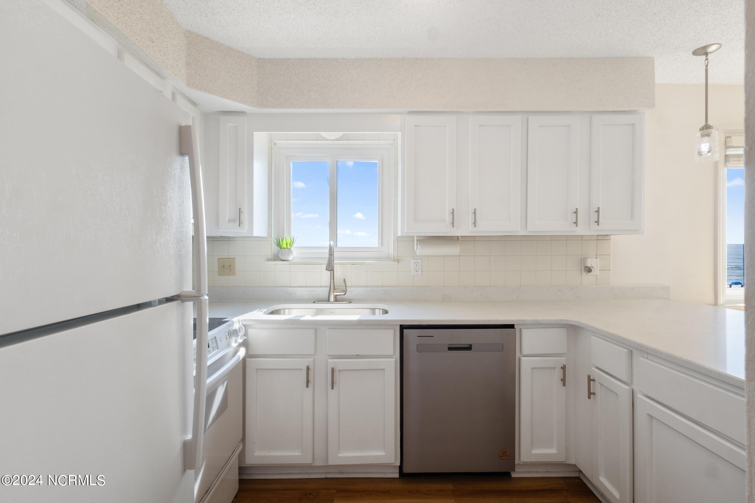 1101 Lake Park Boulevard S, A32