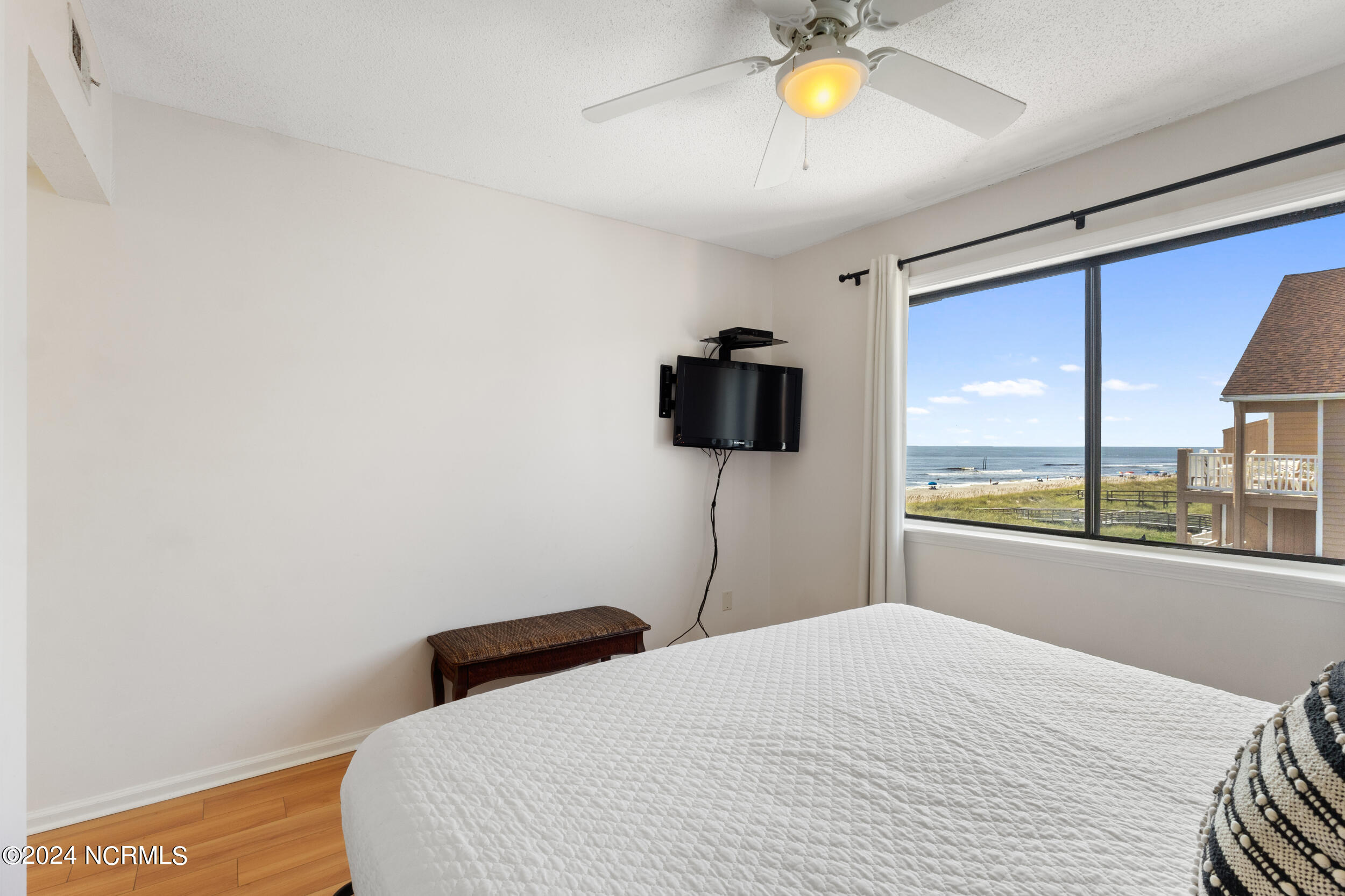 1101 Lake Park Boulevard S, A32