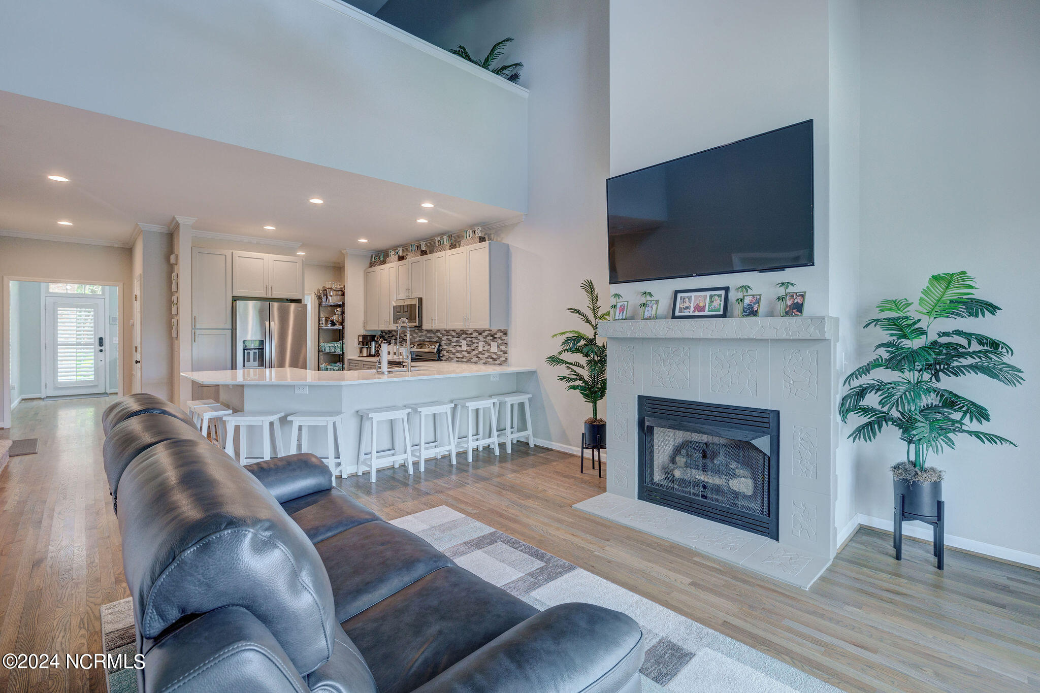 7403 Promontory Court N