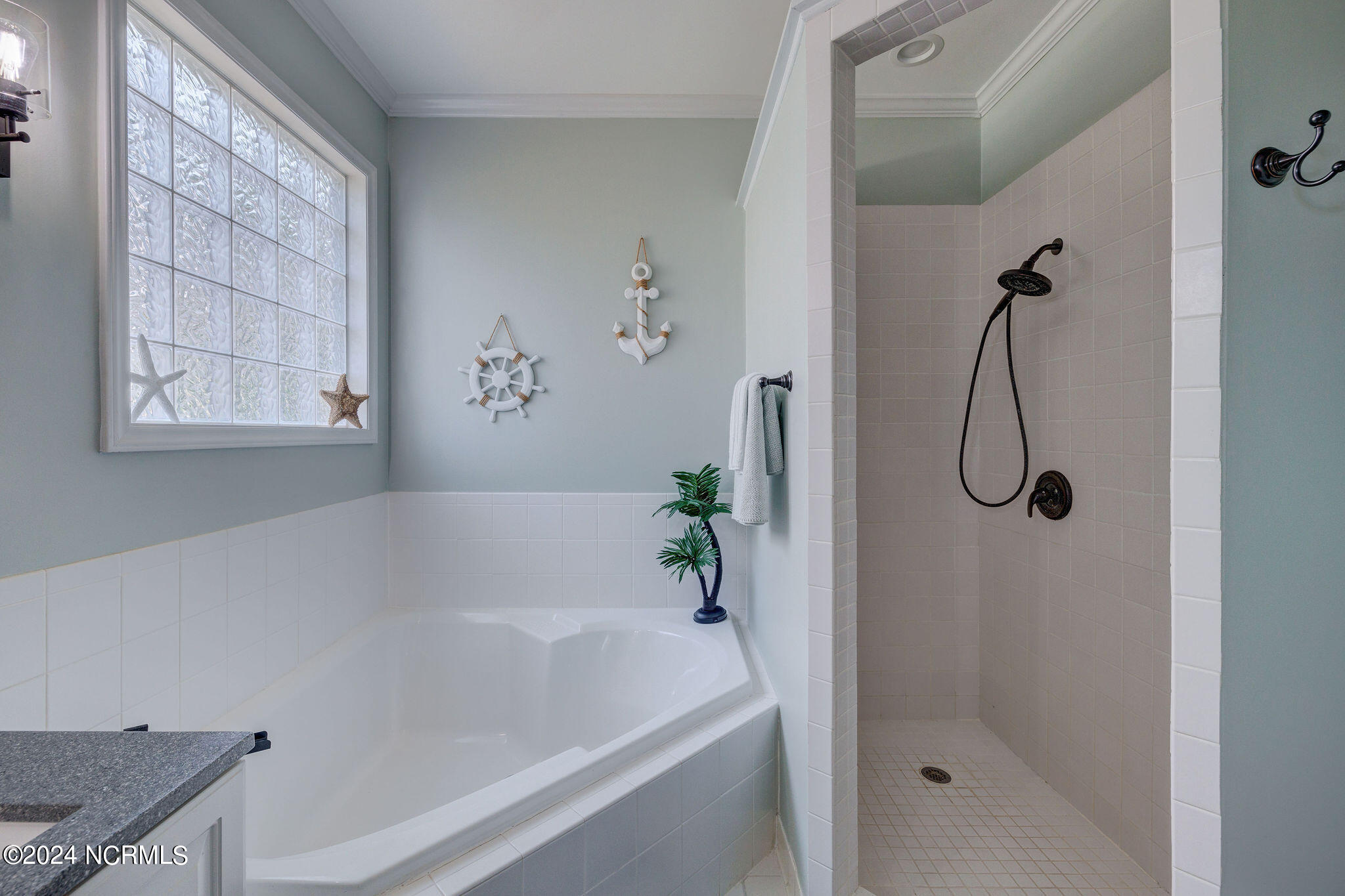 7403 Promontory Court N