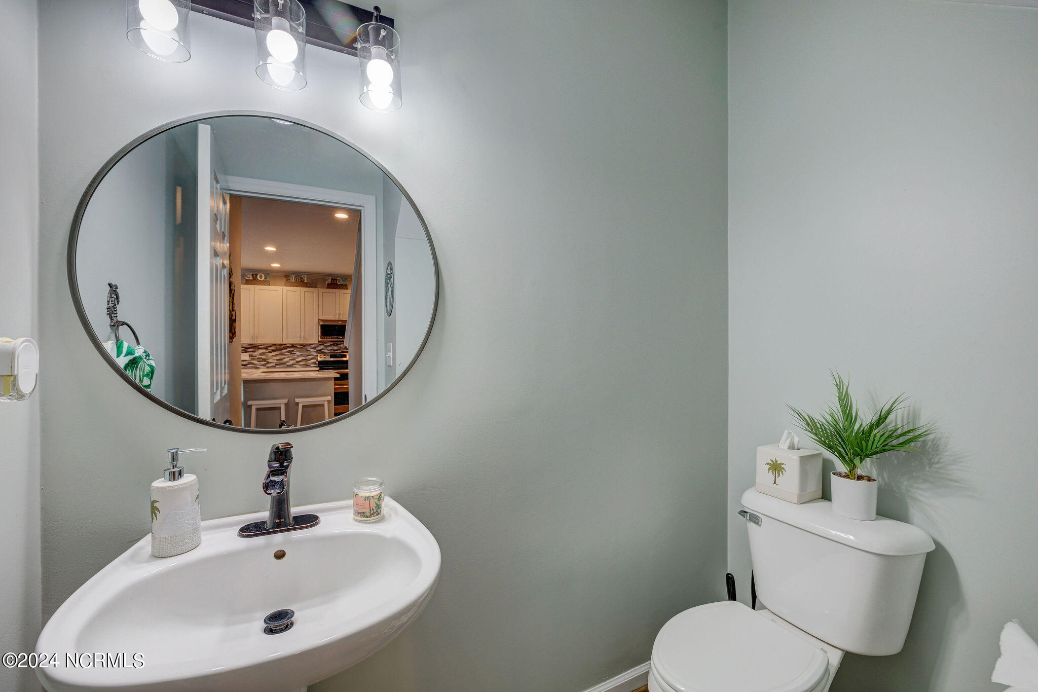 7403 Promontory Court N