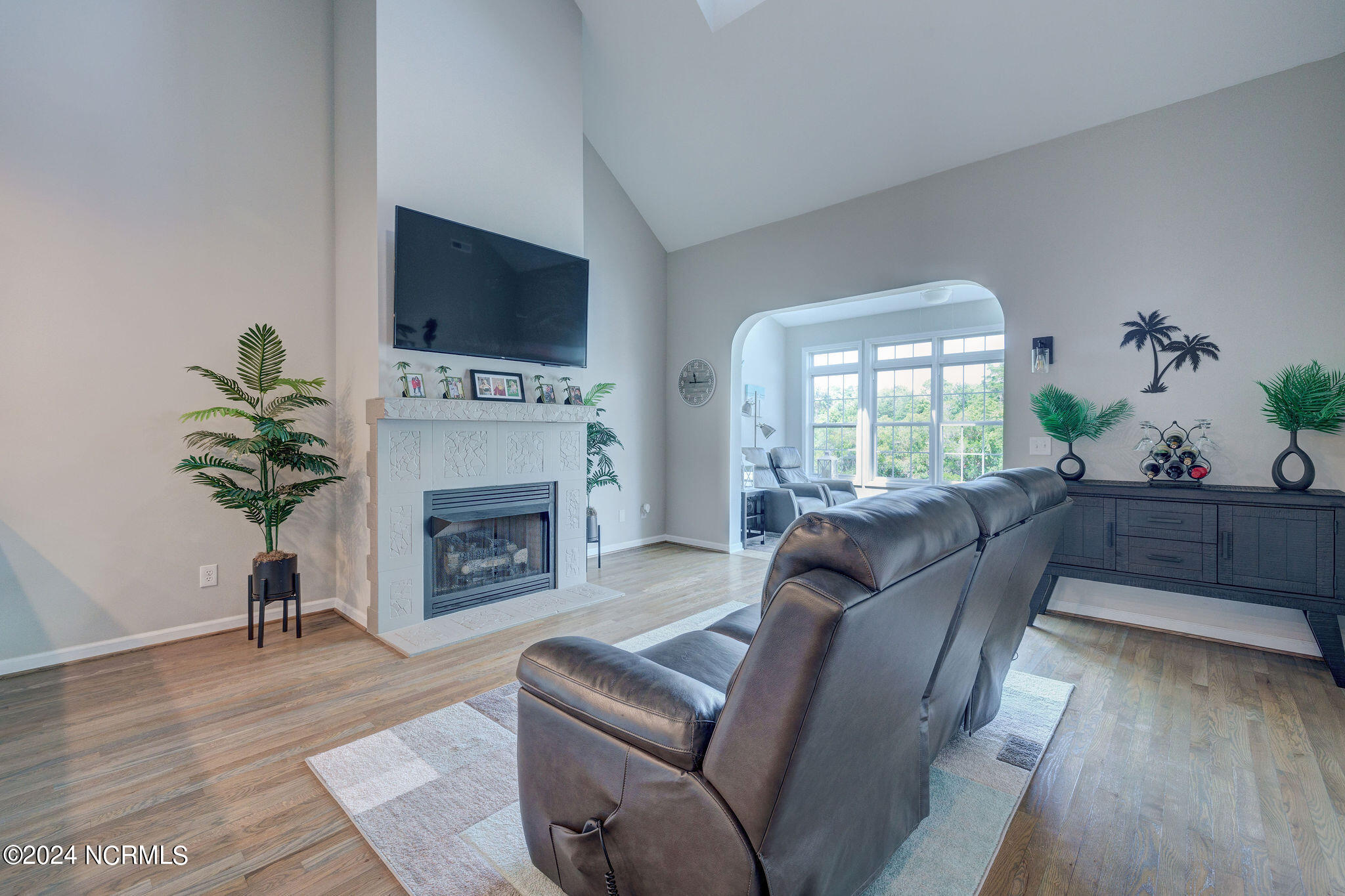 7403 Promontory Court N