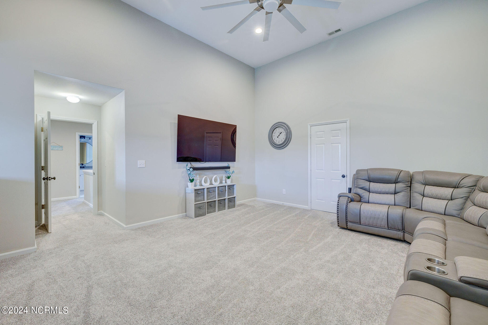 7403 Promontory Court N