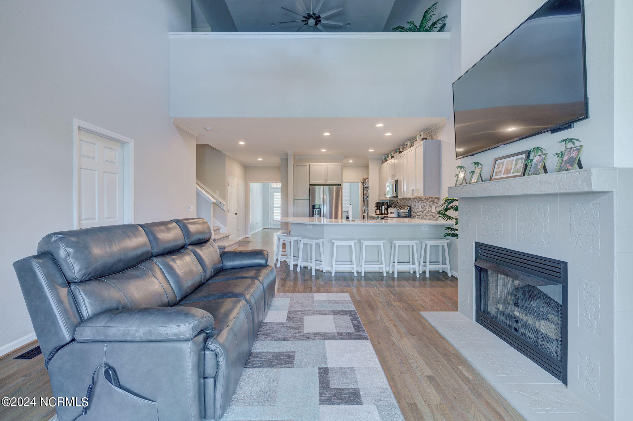 7403 Promontory Court N