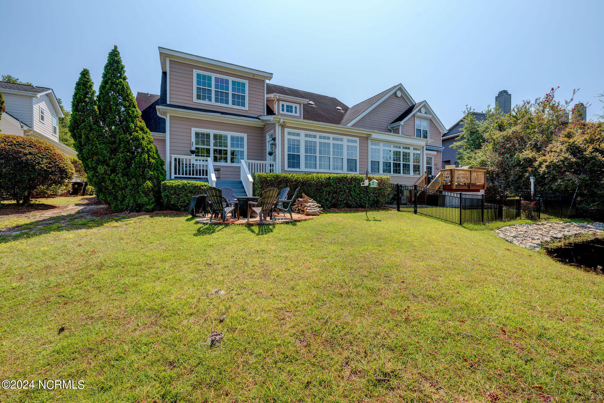 7403 Promontory Court N