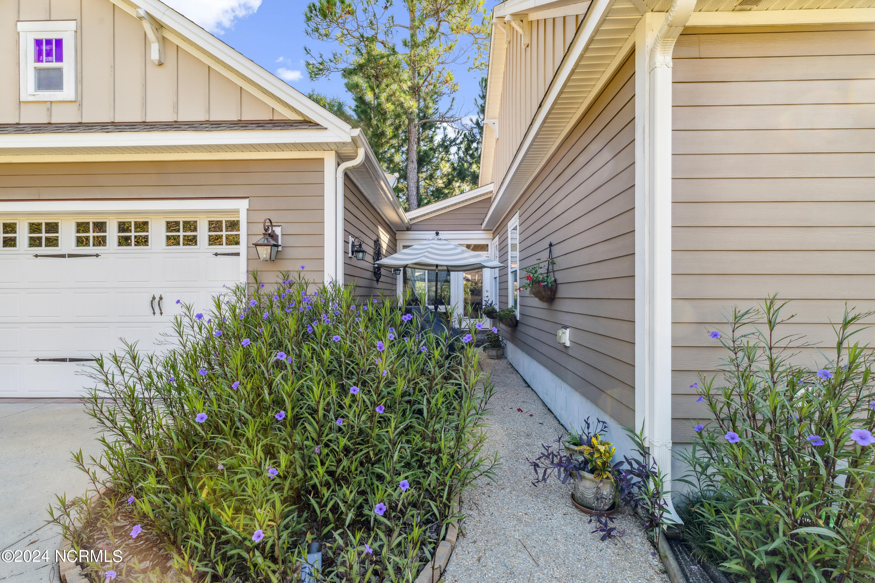 1085 Sandy Grove Place