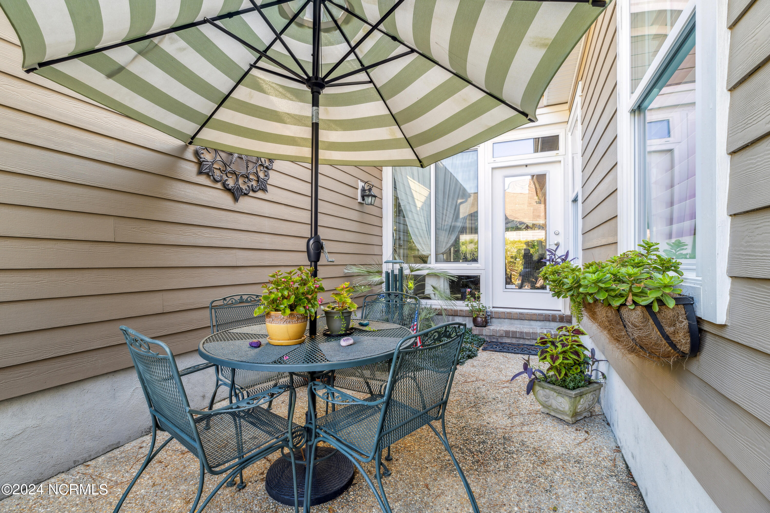 1085 Sandy Grove Place