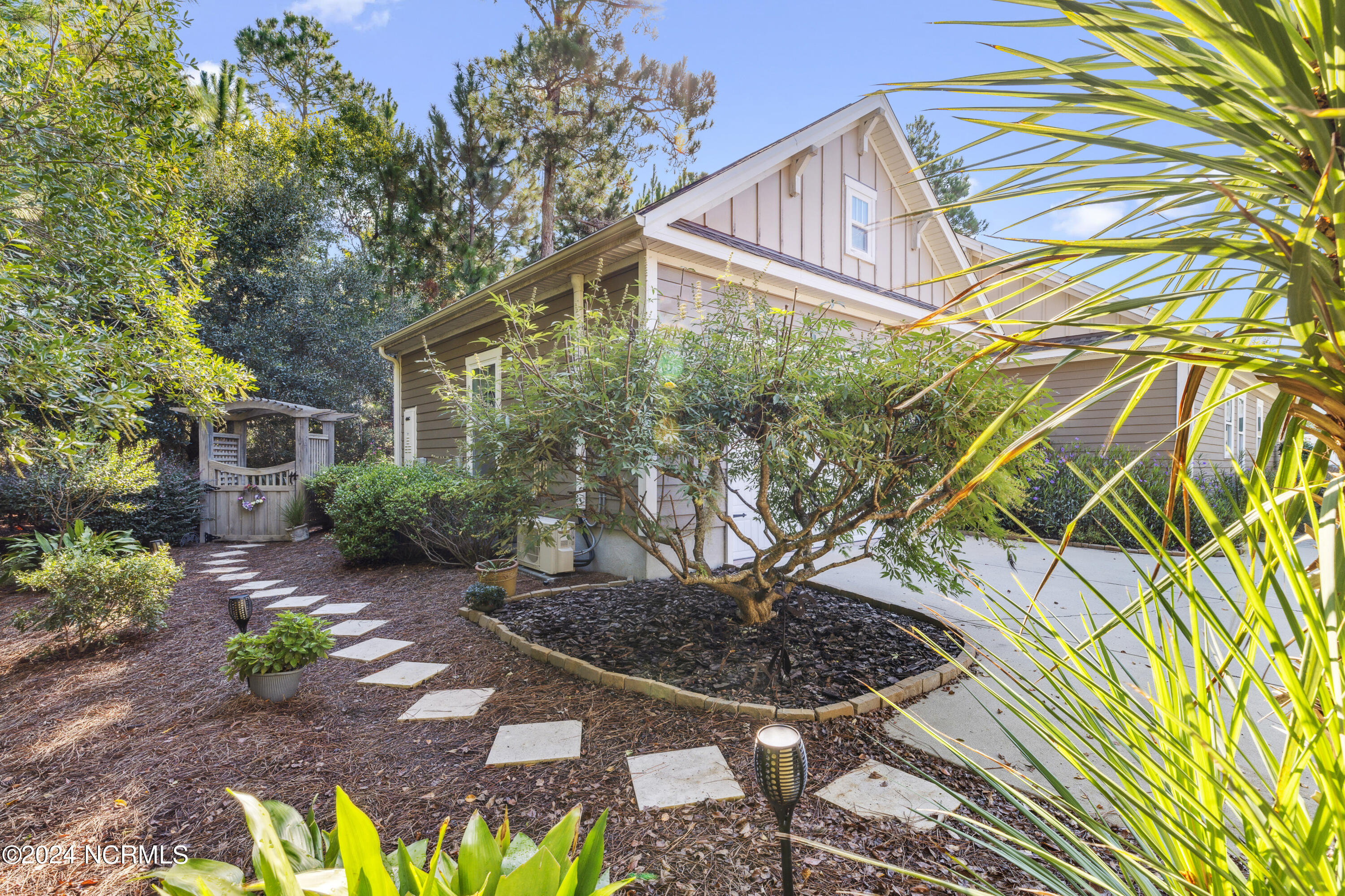 1085 Sandy Grove Place