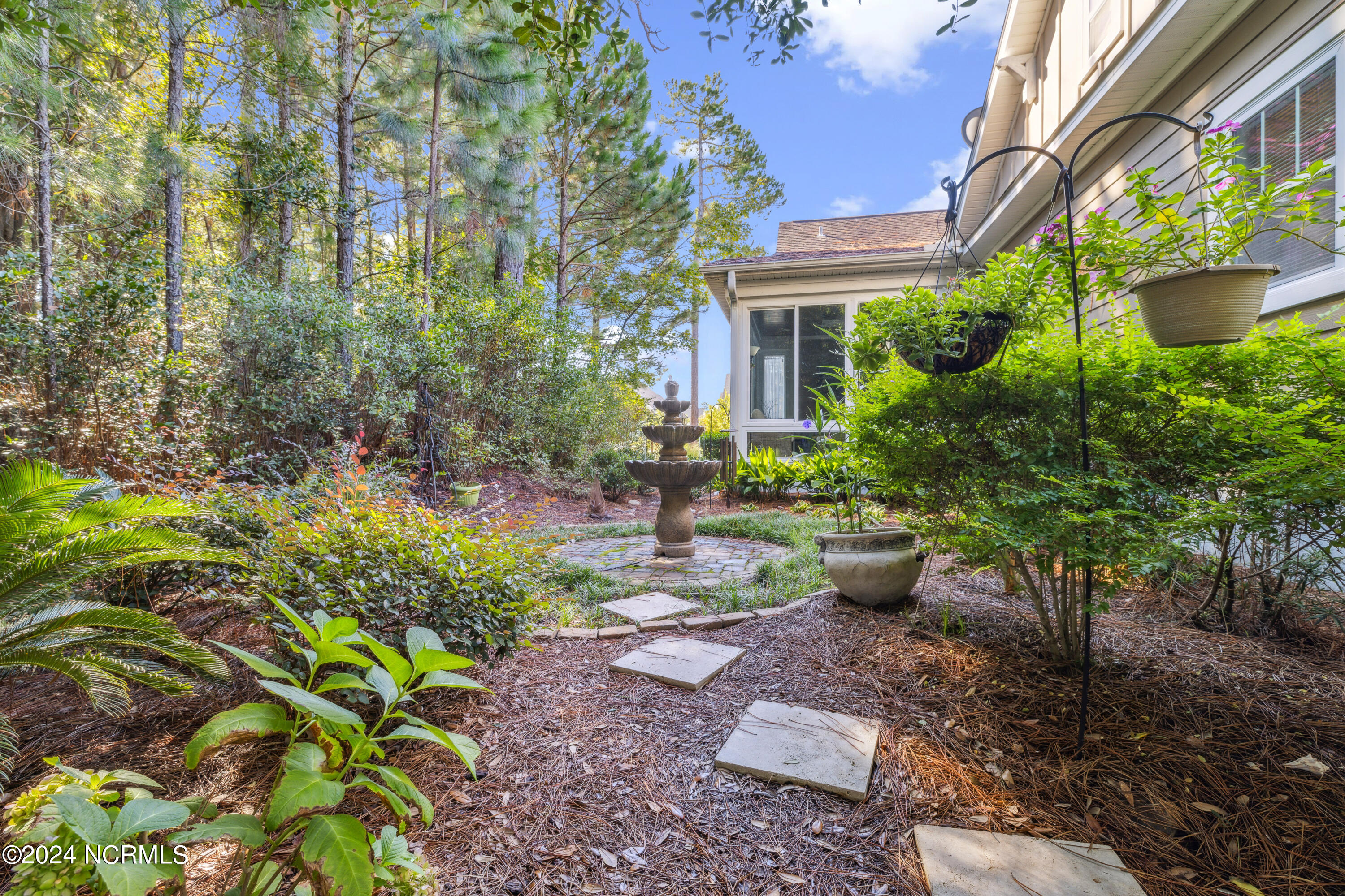 1085 Sandy Grove Place