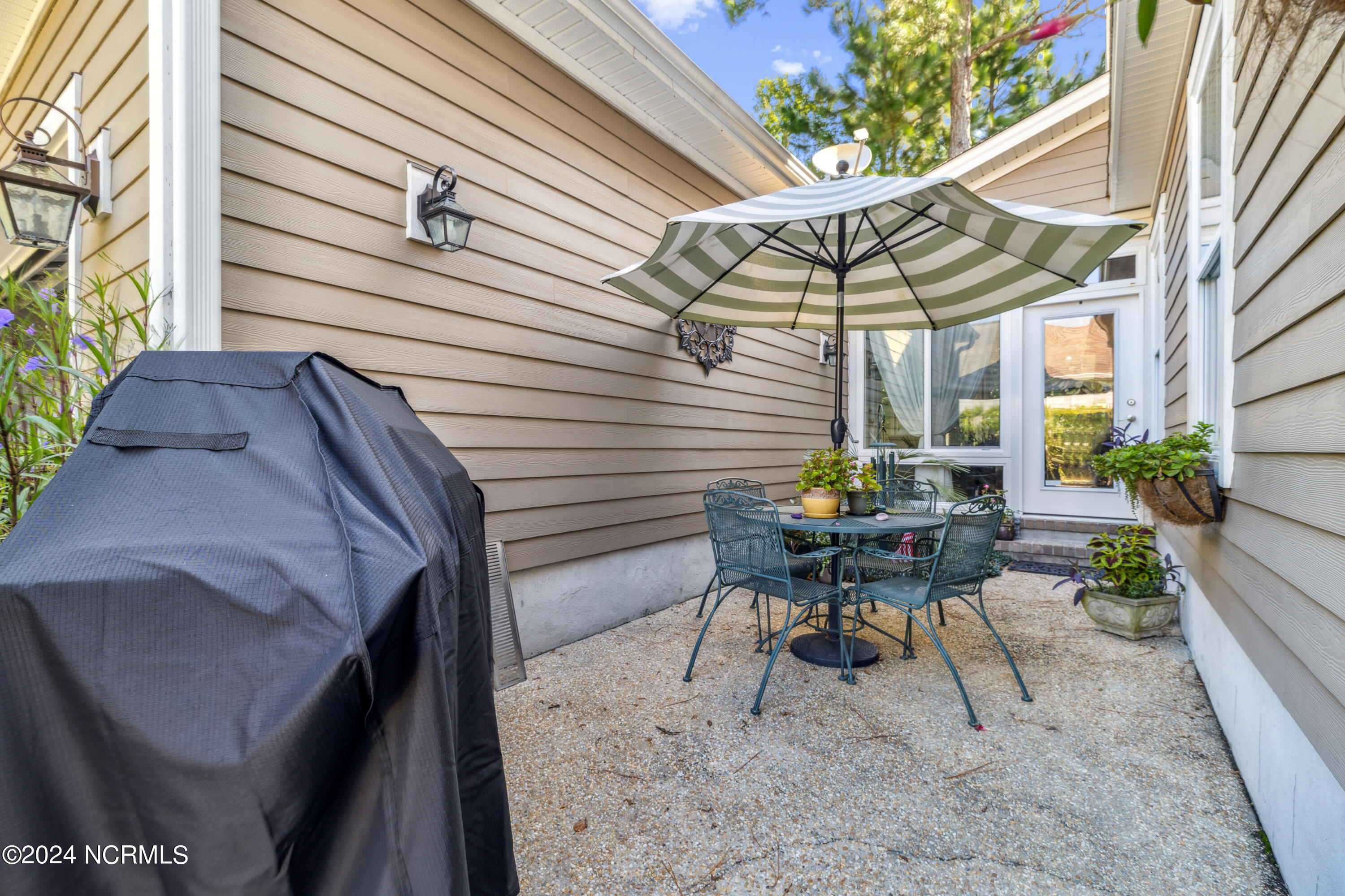 1085 Sandy Grove Place