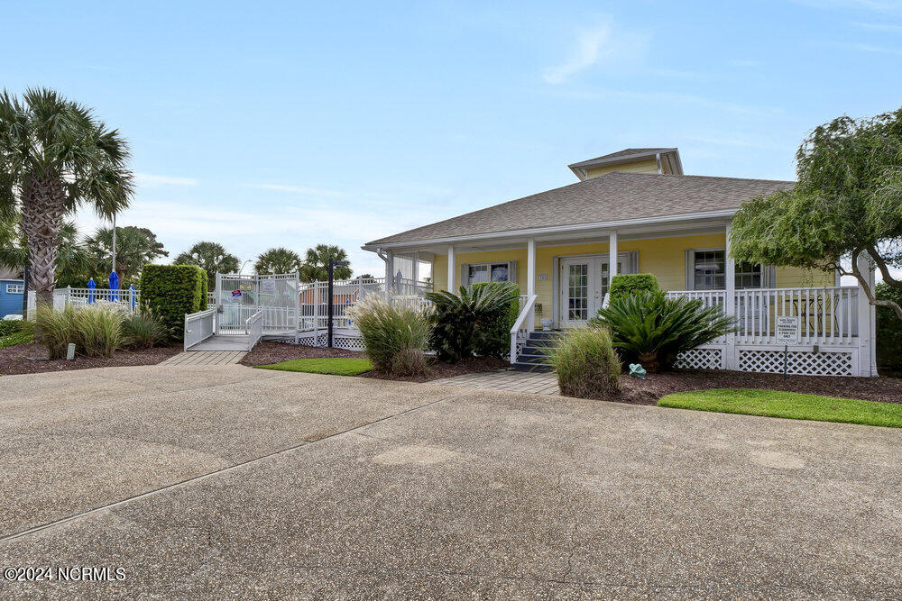 622 Sloop Pointe Lane