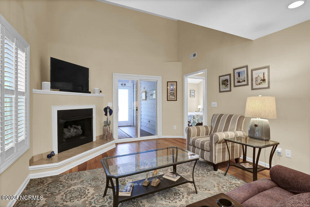 622 Sloop Pointe Lane