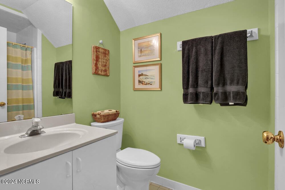 622 Sloop Pointe Lane