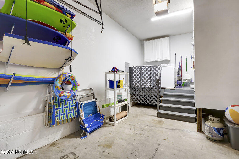 622 Sloop Pointe Lane