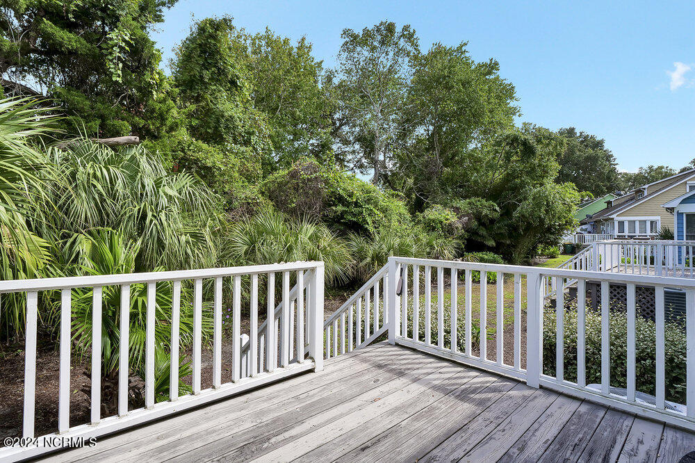 622 Sloop Pointe Lane