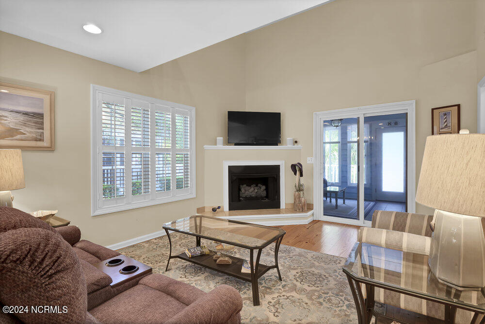 622 Sloop Pointe Lane